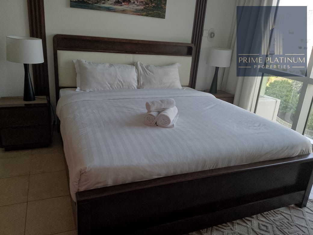 Spacious 1-Bedroom Apartment | Golf Course Views | Prime Location