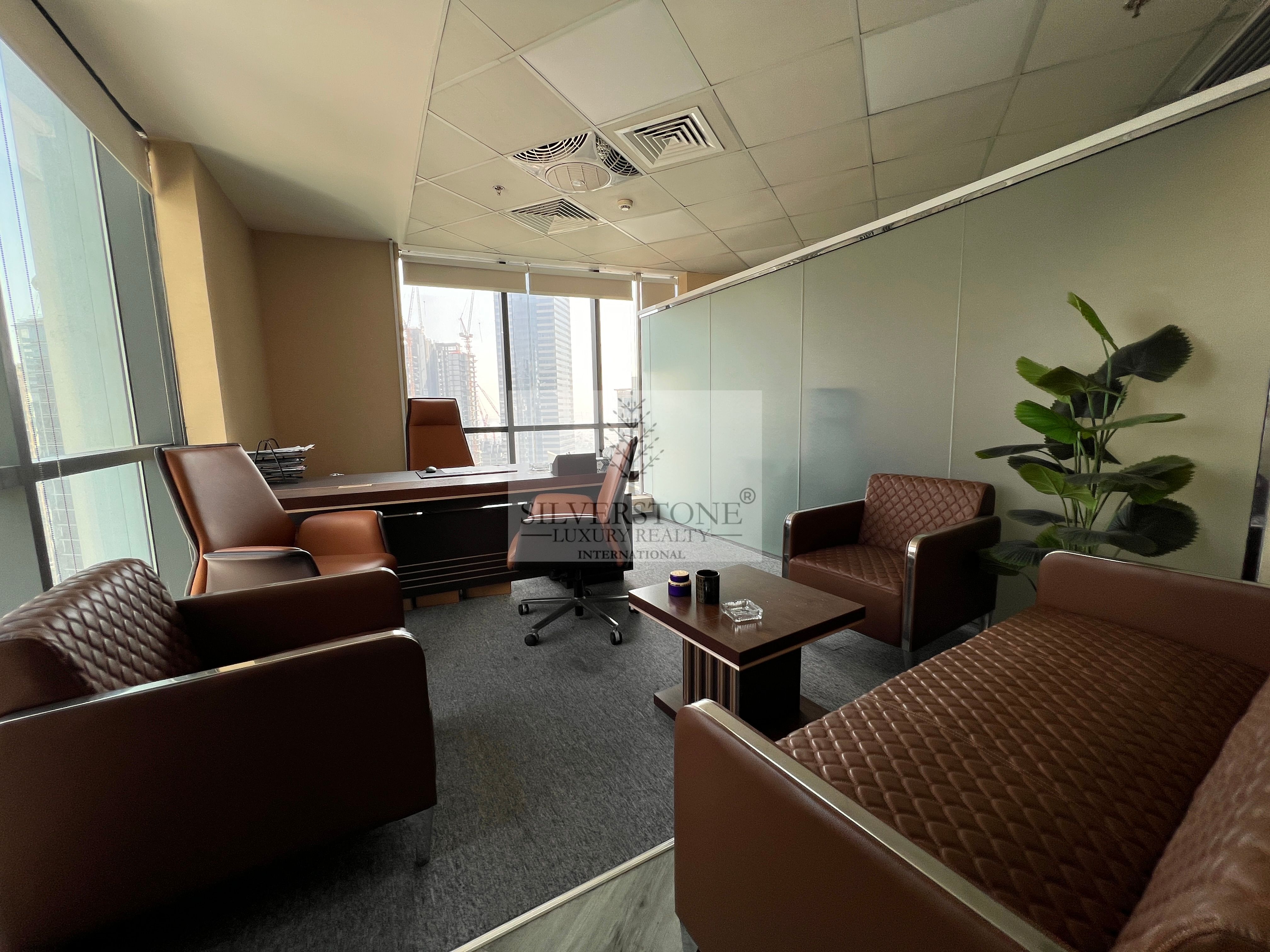 Fully Furnished | Fitted | Corner Unit
