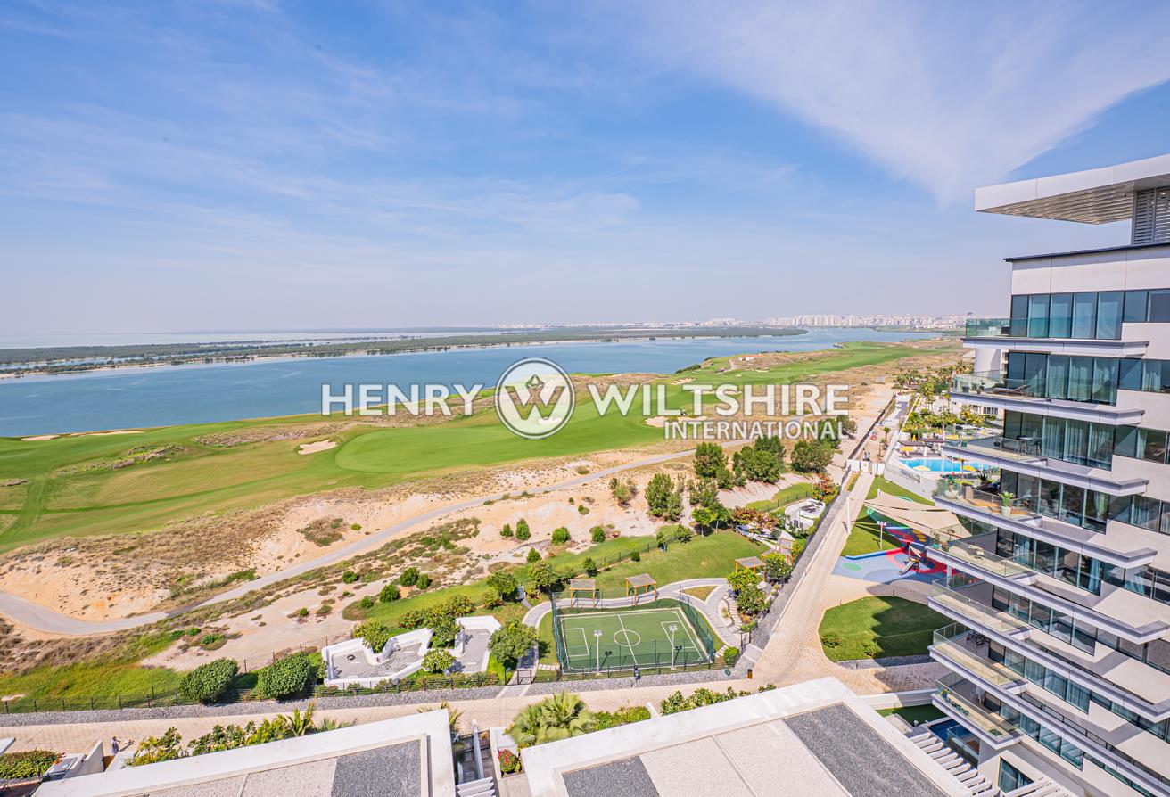 Upgraded | 3 bed corner unit | Golf and sea views