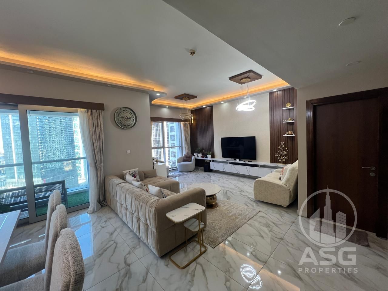 ELEGANT | SEA VIEW | STUDY + STORAGE
