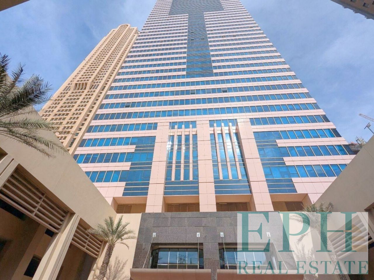 READY TO MOVE | HIGHER FLOOR | FLEXIBLE CHEQUES