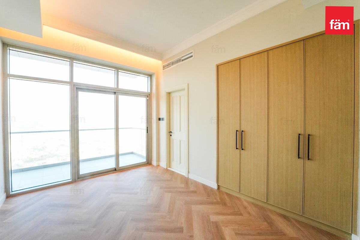 Modern Interior I Premium Spacious Living