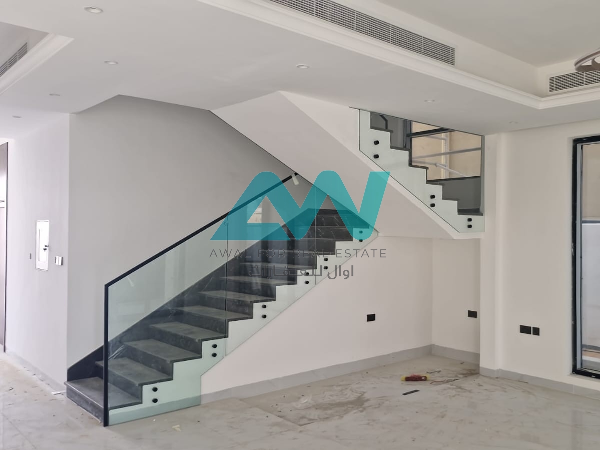 Double Row Luxury 7 Bedroom Villa in Al Reeman
