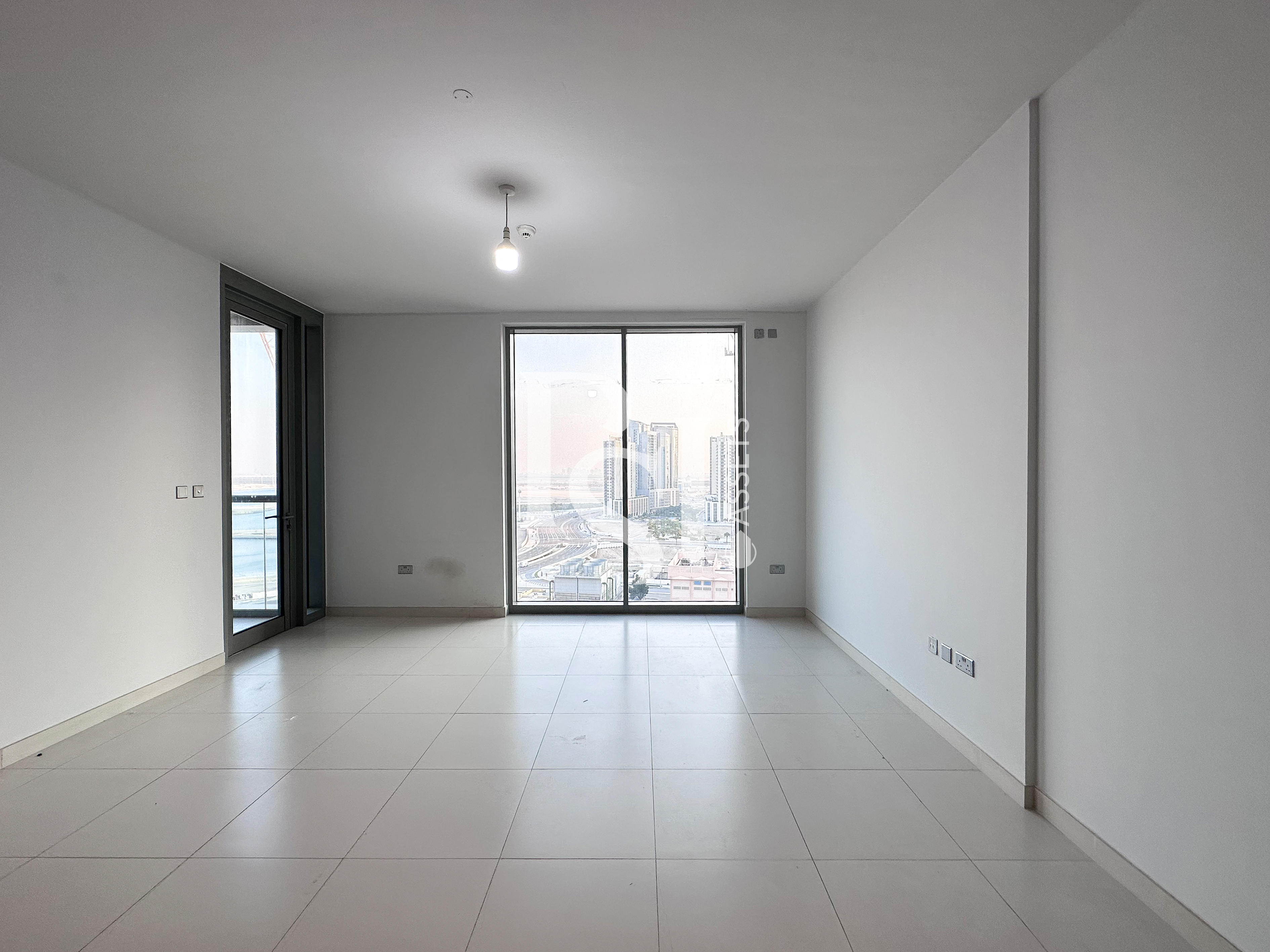 Balcony | Modern Layout | Unfurnished