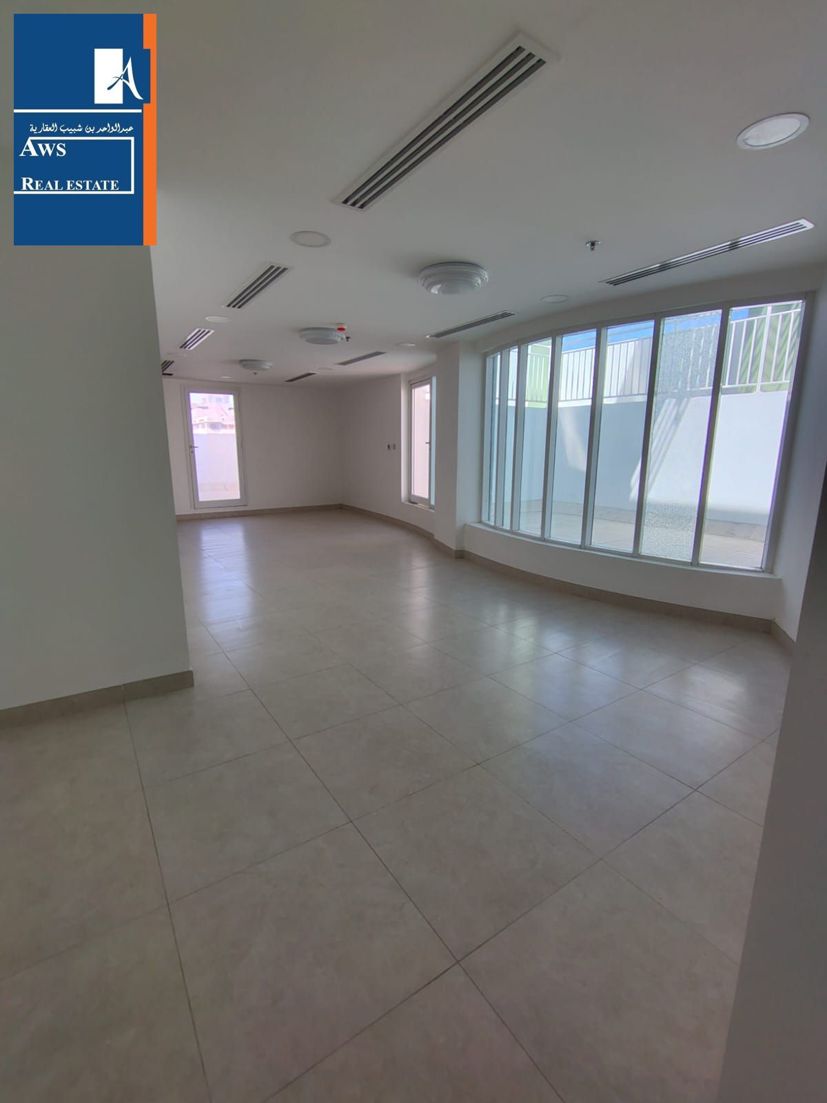 Signature Penthouse | Elite Living | Gym, Pool, Parking