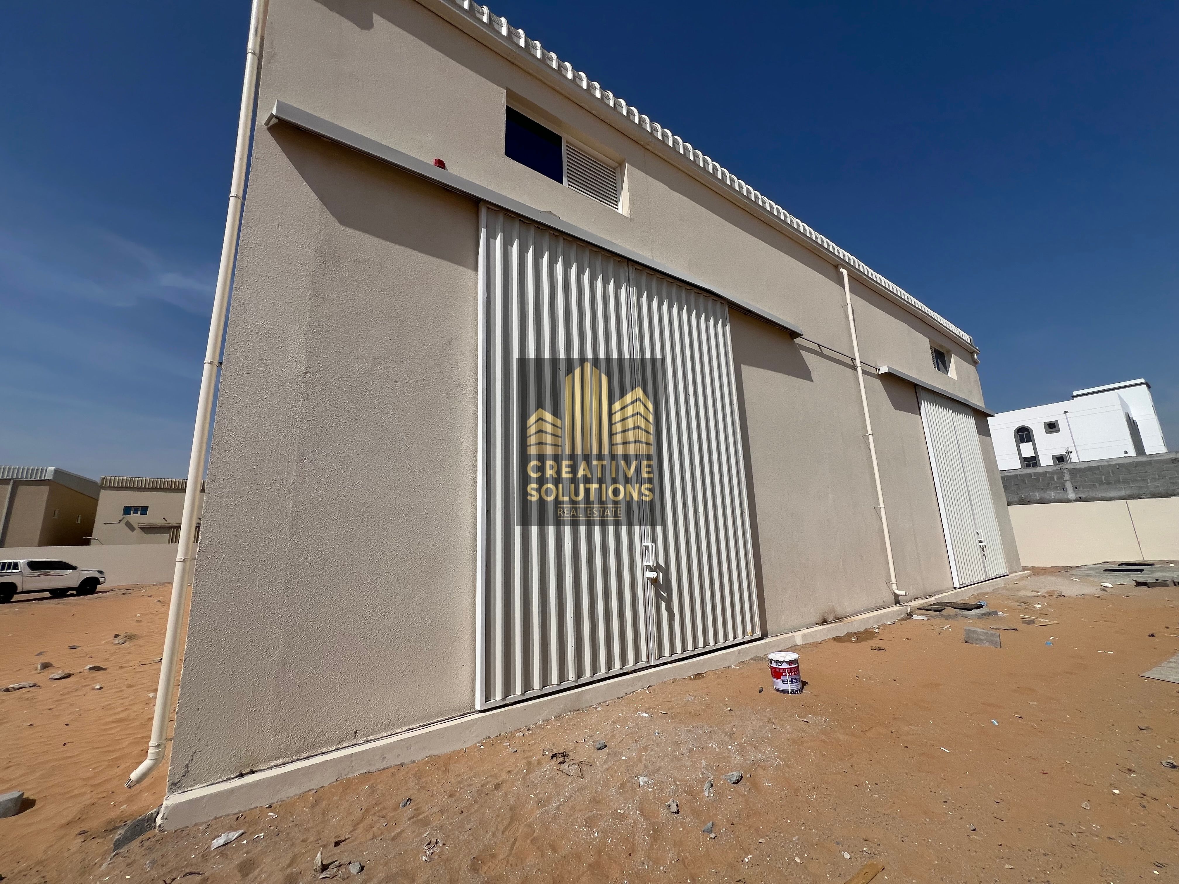 LIMITED TIME OFFER 2850 SQFT WAREHOUSE AVAILABLE