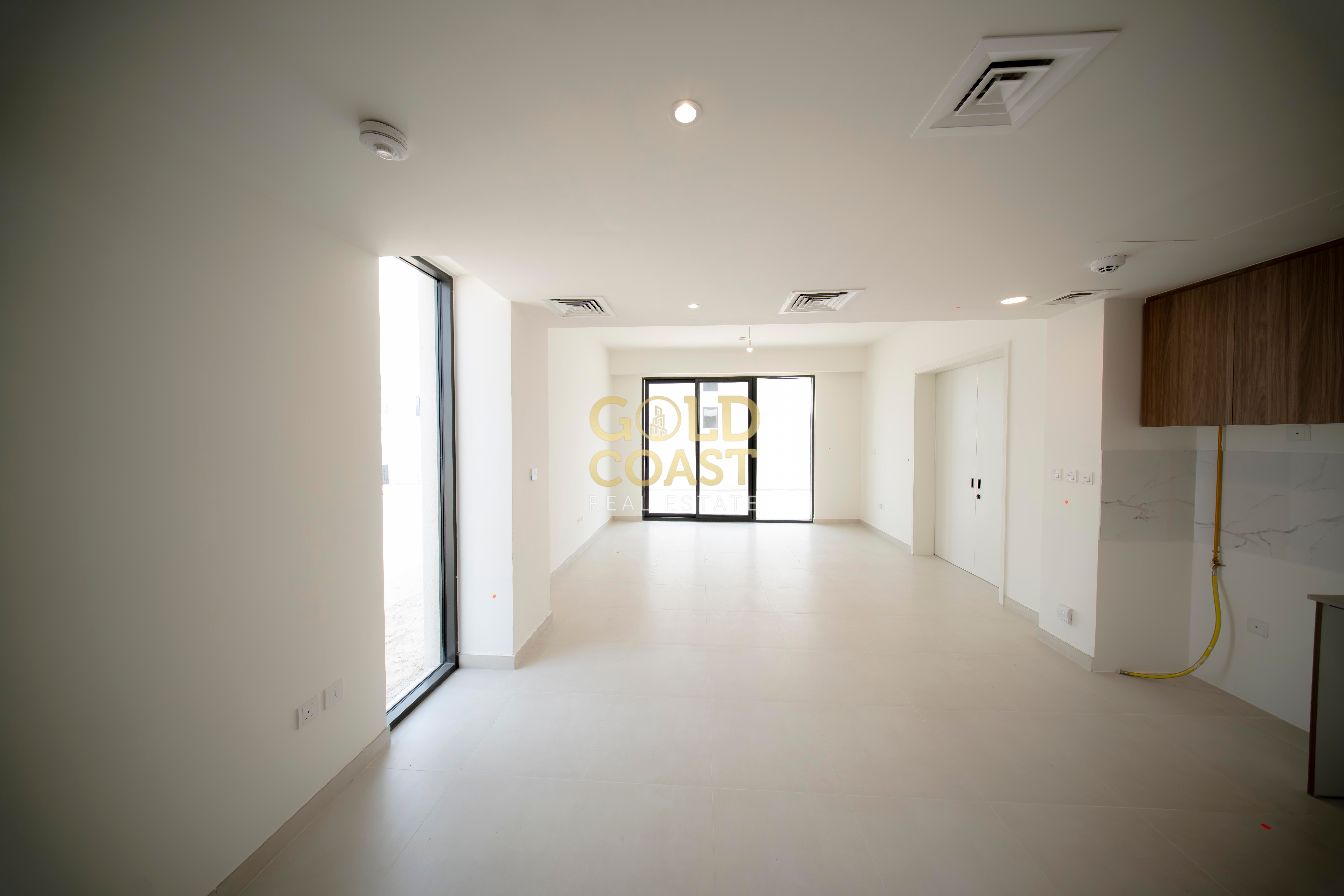Vacant 4BR + Maid Villa | Huge Backyard | Maha Townhouses, Town Square