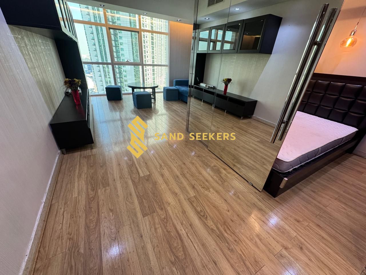 Stylishly Furnished | Turnkey Unit | Prime District