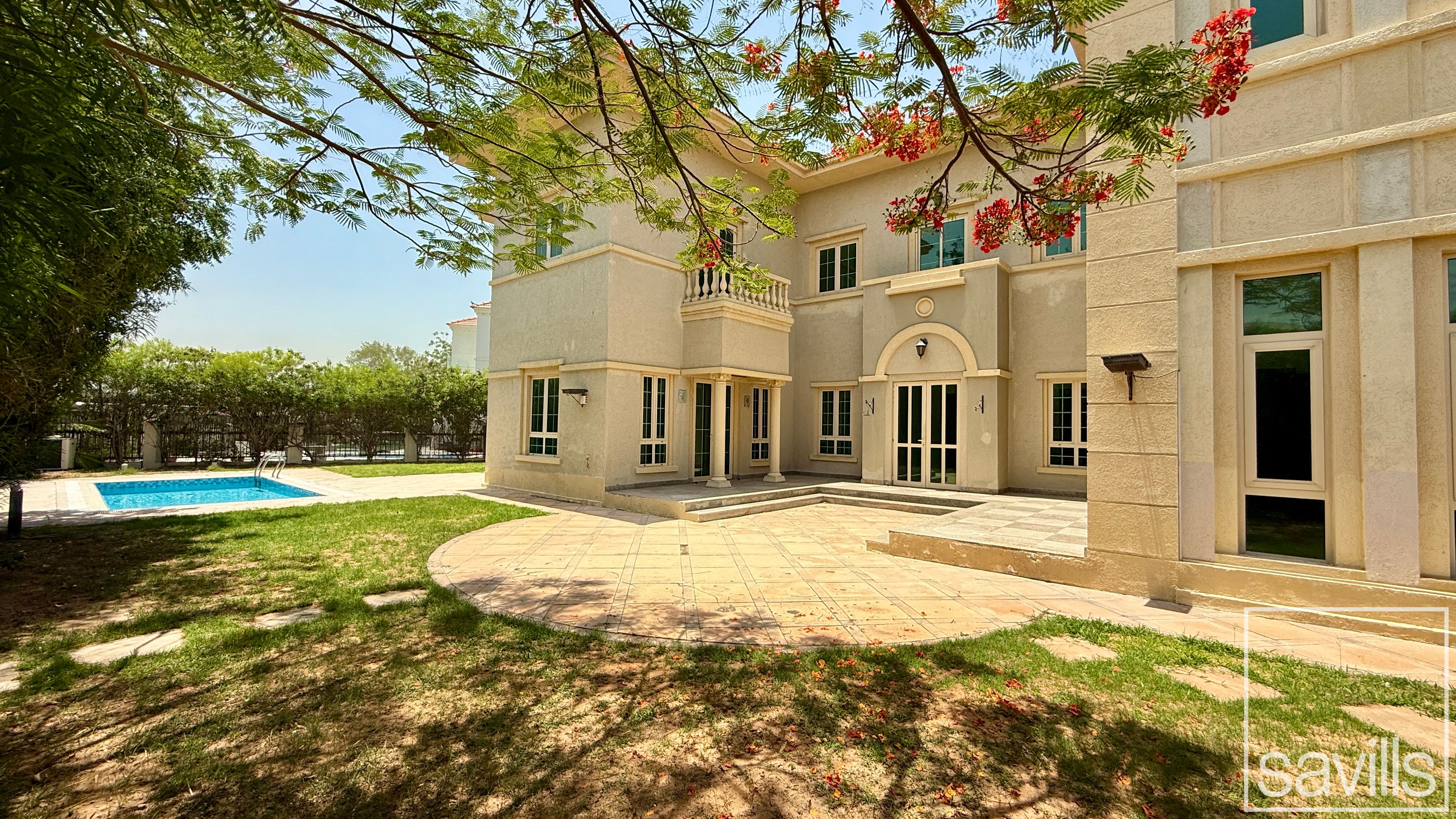 Master View | Private Pool | Large Plot