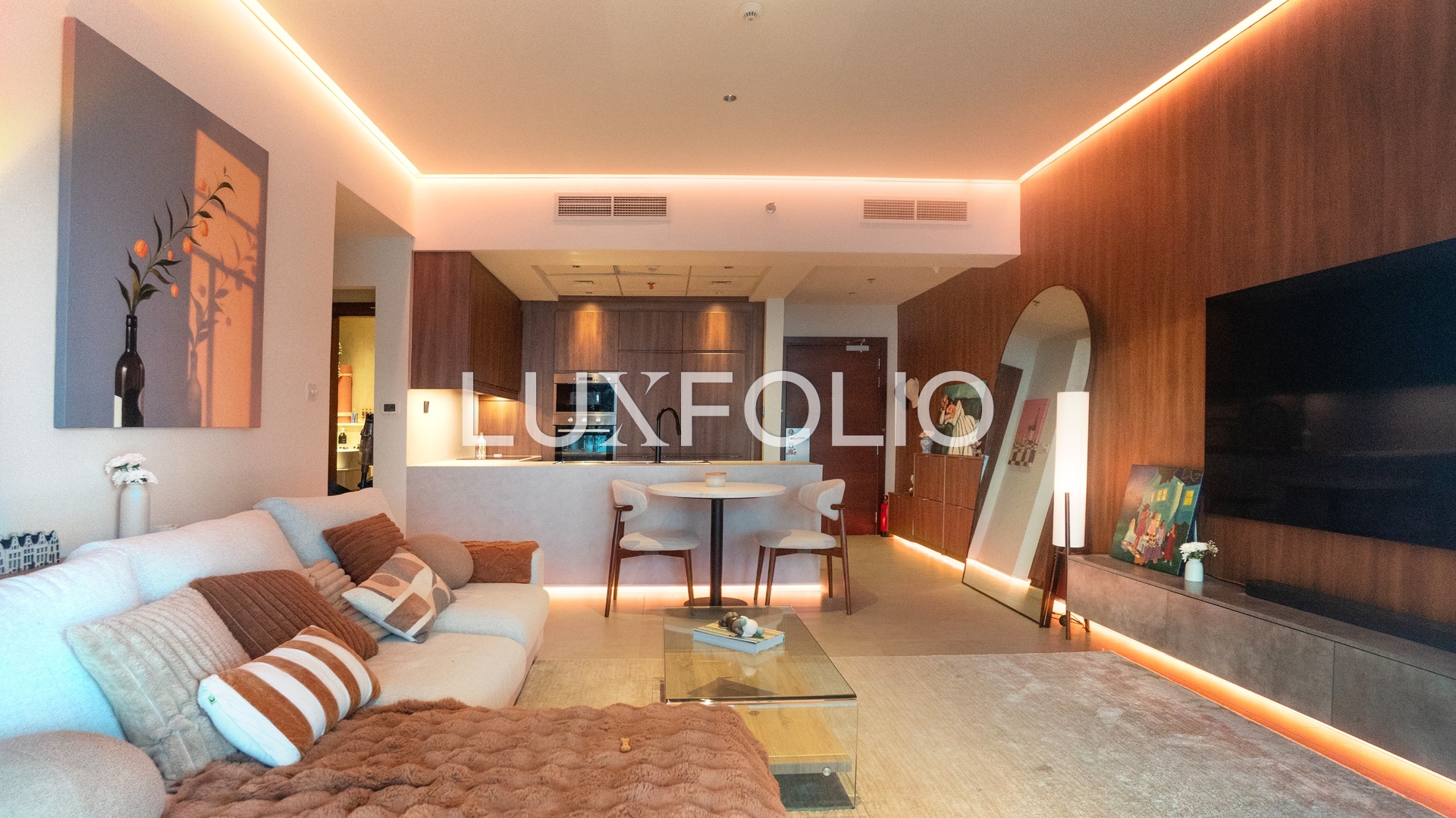 Upgraded| Stunning Palm Views | Vacant