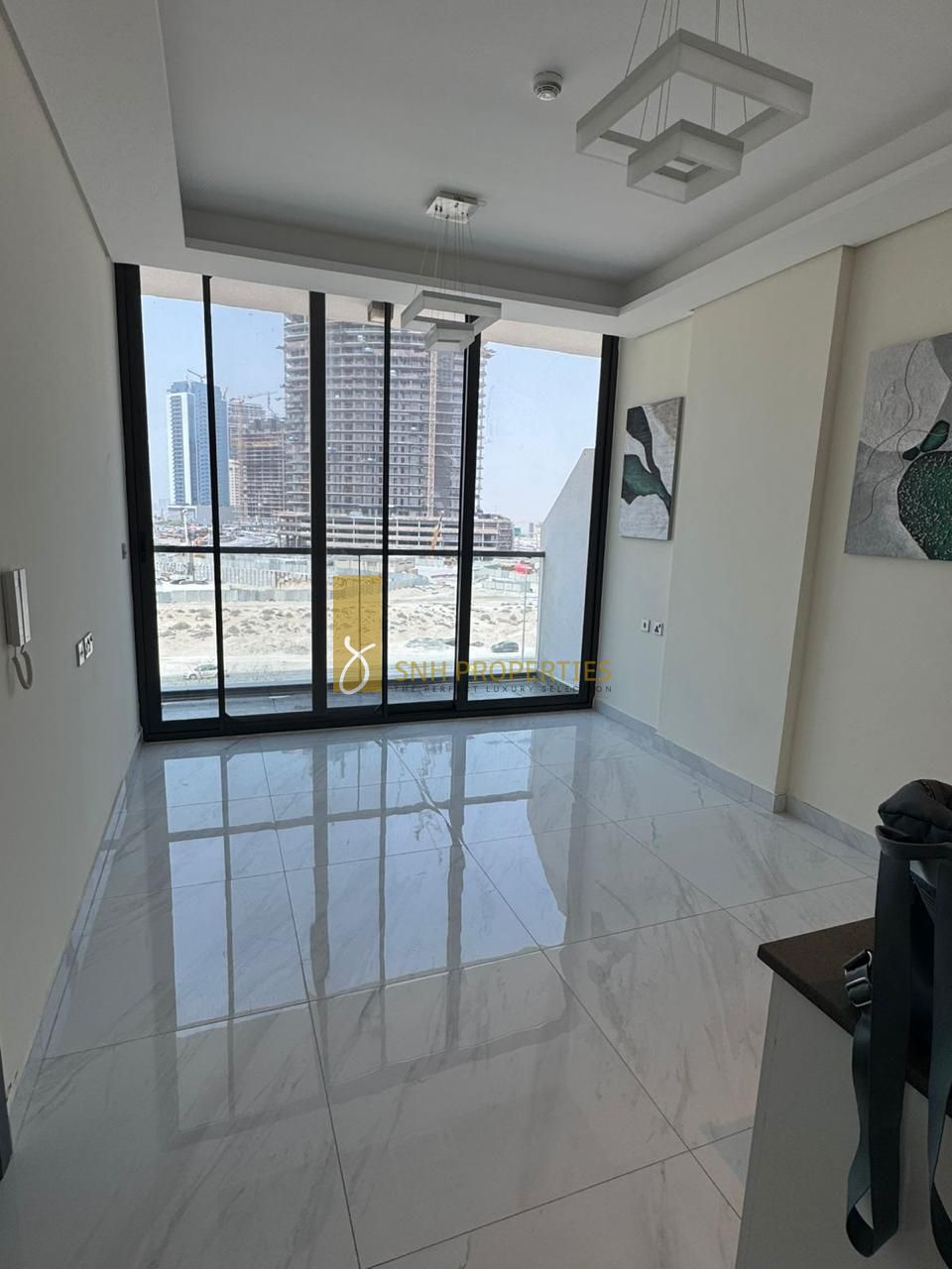 READY TO MOVE IN | COMMUNITY VIEW | PRIME LOCATION