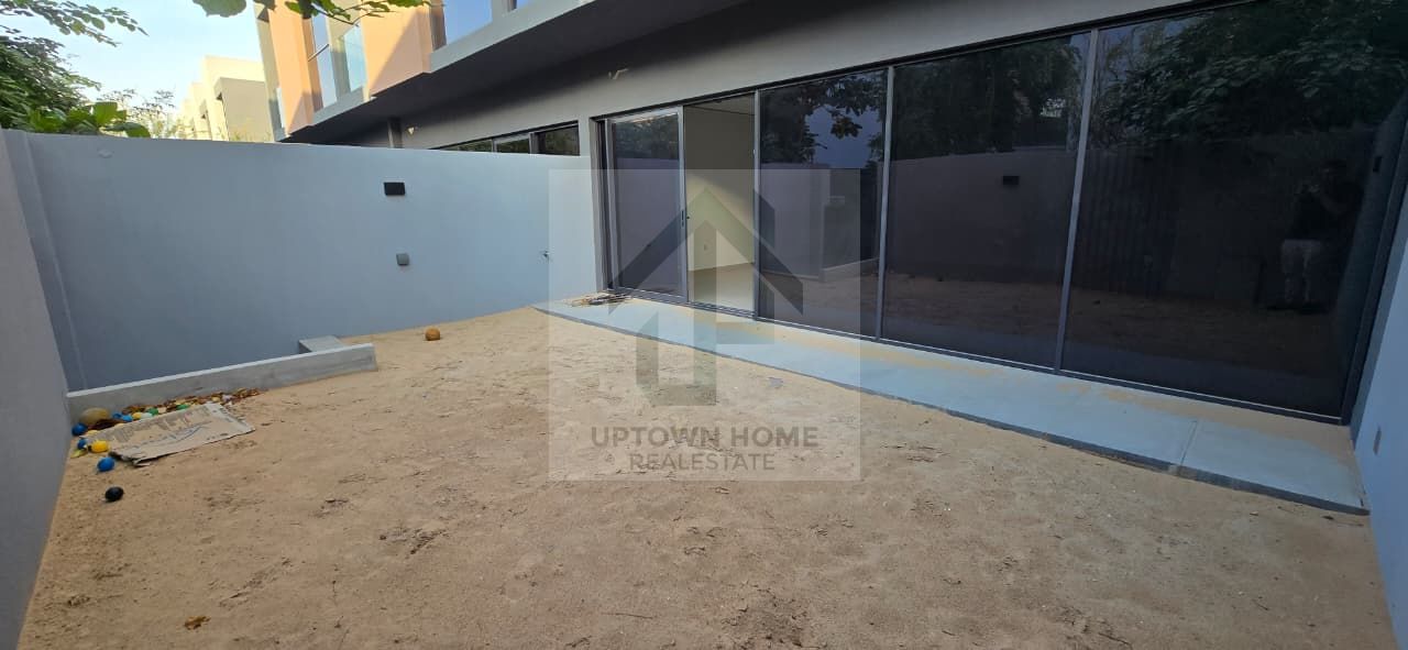3 Bedroom Tawnhause | midd | Freehold