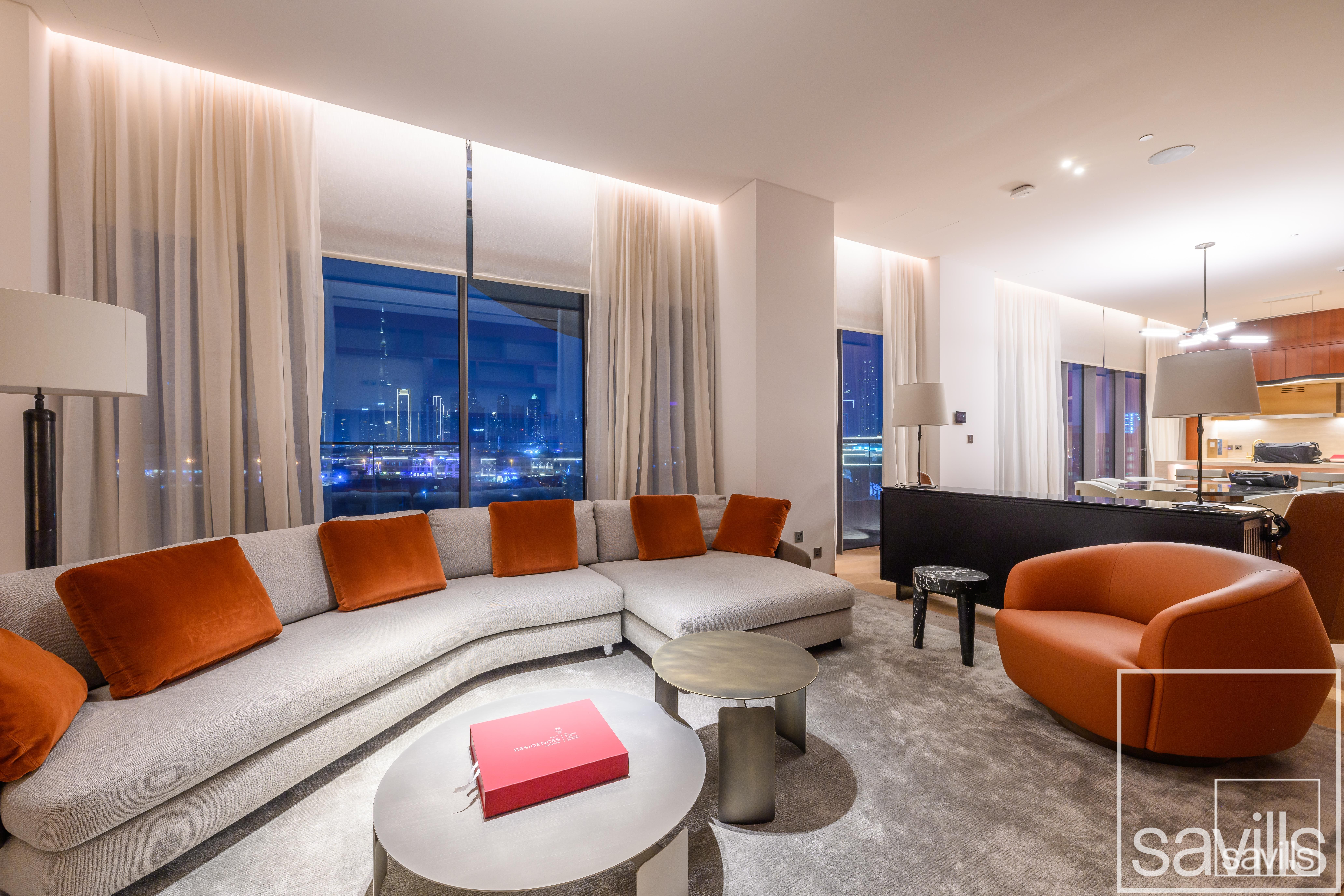 Fully Furnished | Full Floor | Skyline View
