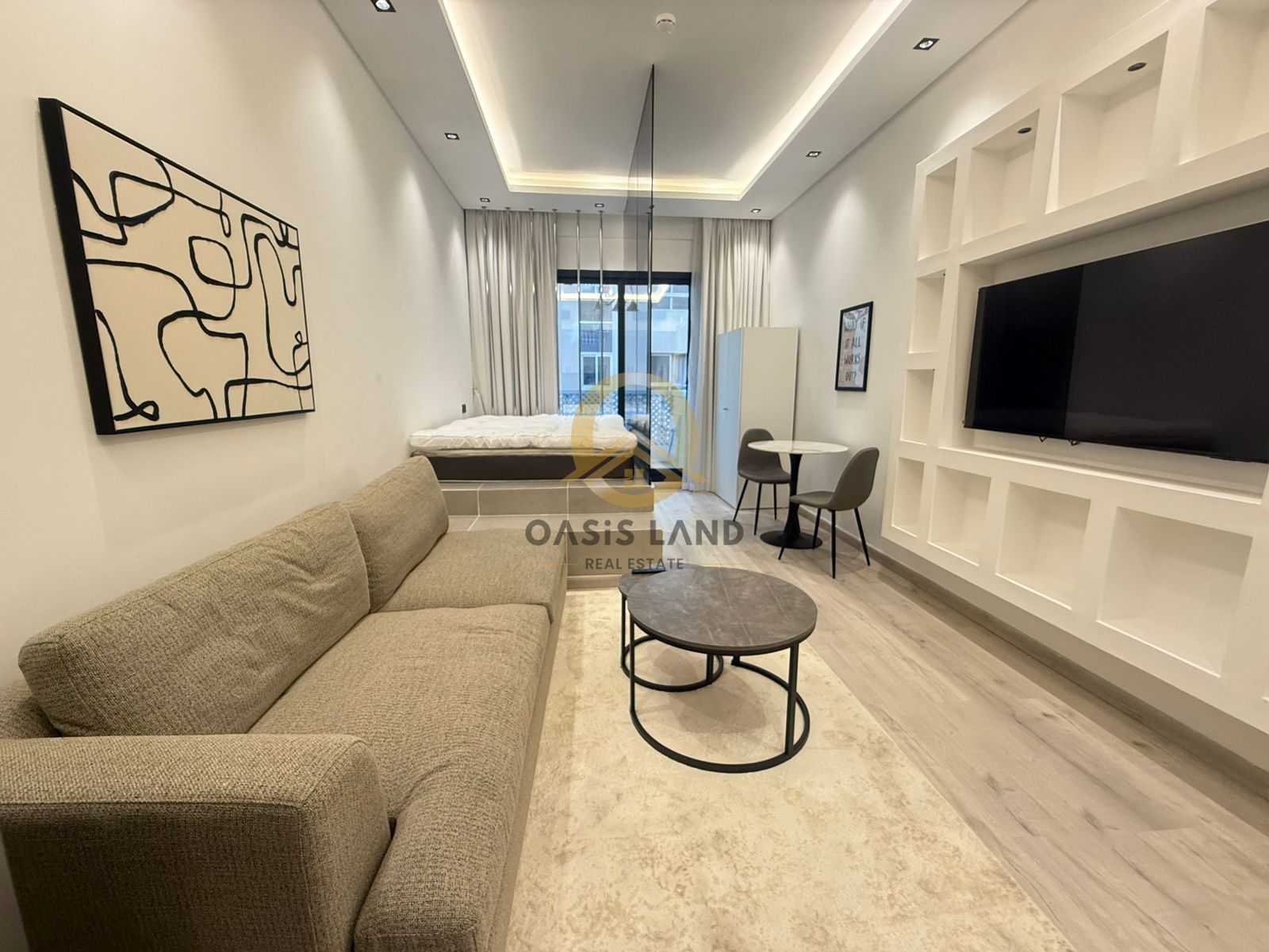 LUXURY UNIT, FULLY UPGRADED STUDIO APARTMENT, FLEXIBLE CHEQUE