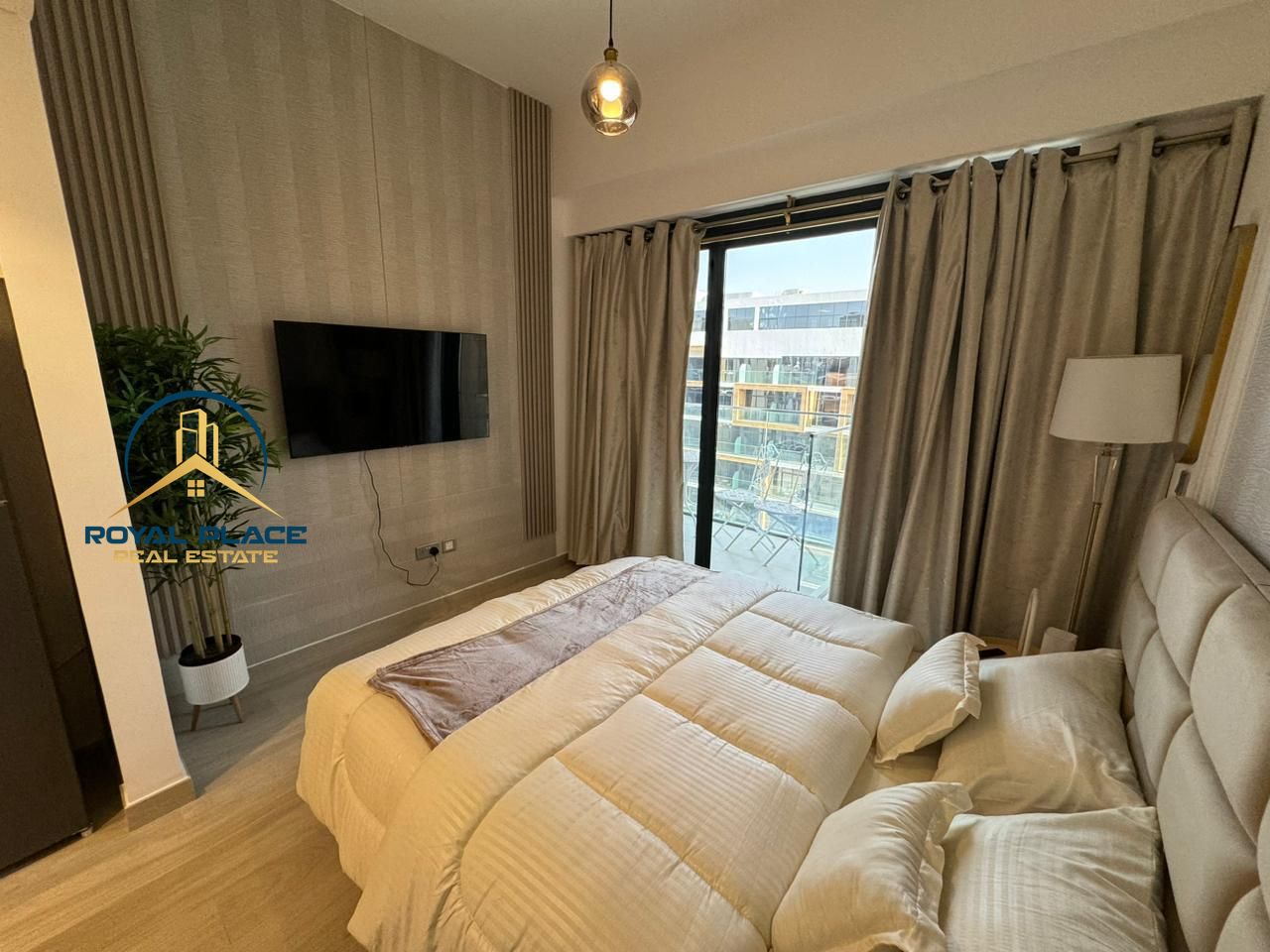FULLY FURNISHED | READY TO MOVE | HGIH FLOOR