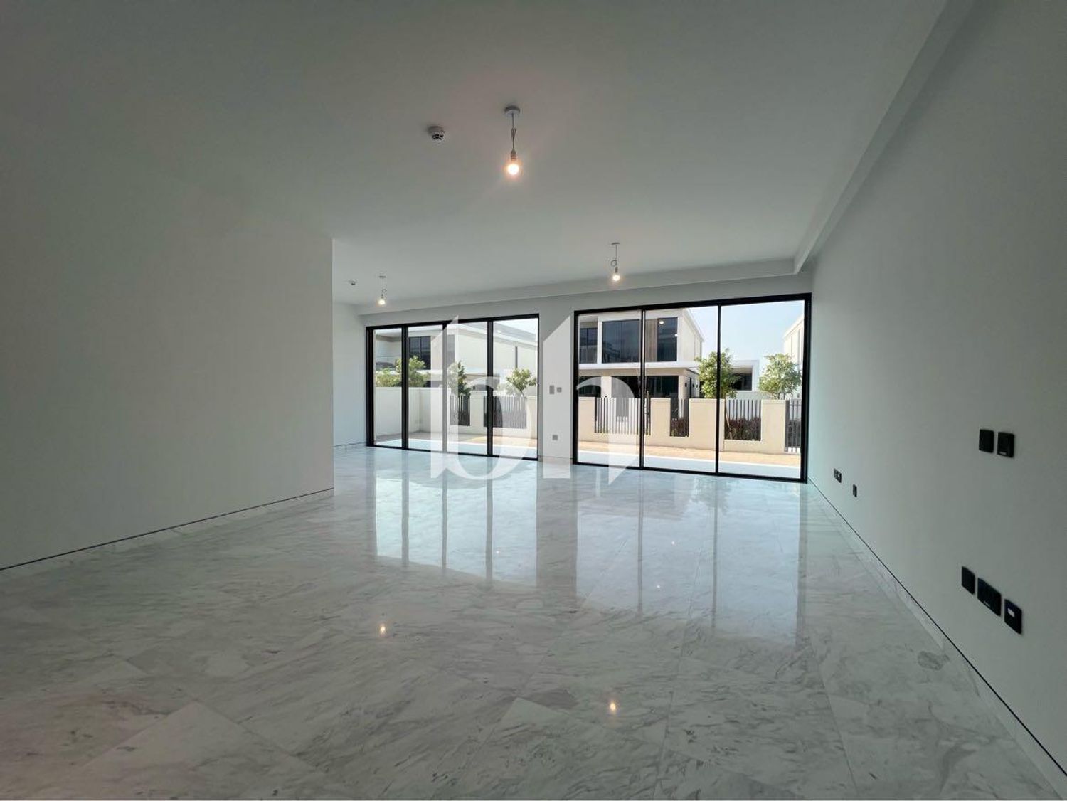Fully Upgraded | Brand New | Close to Park