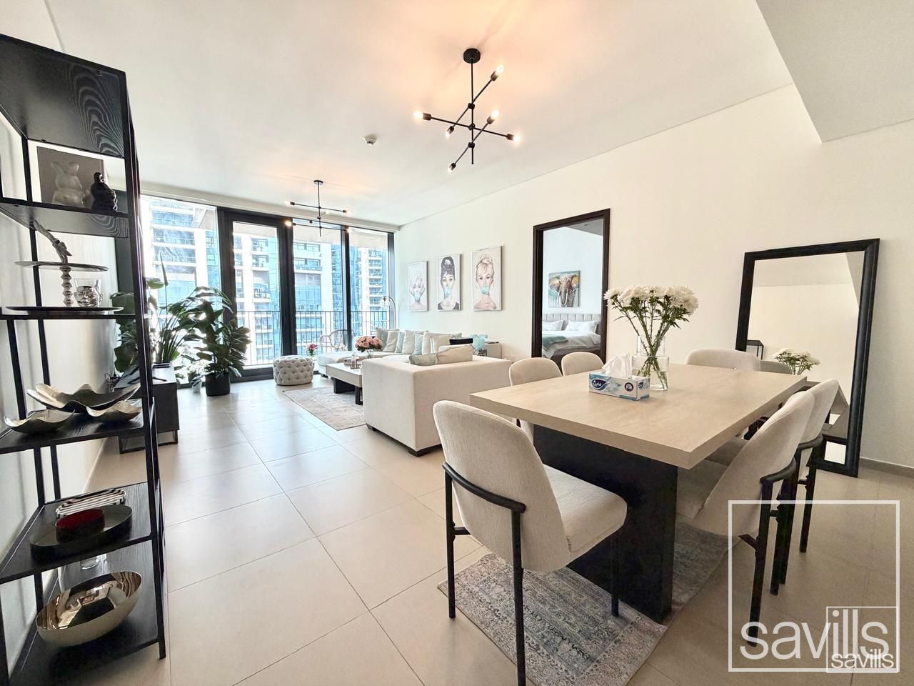 Boulevard View | Large Layout | Mid Floor