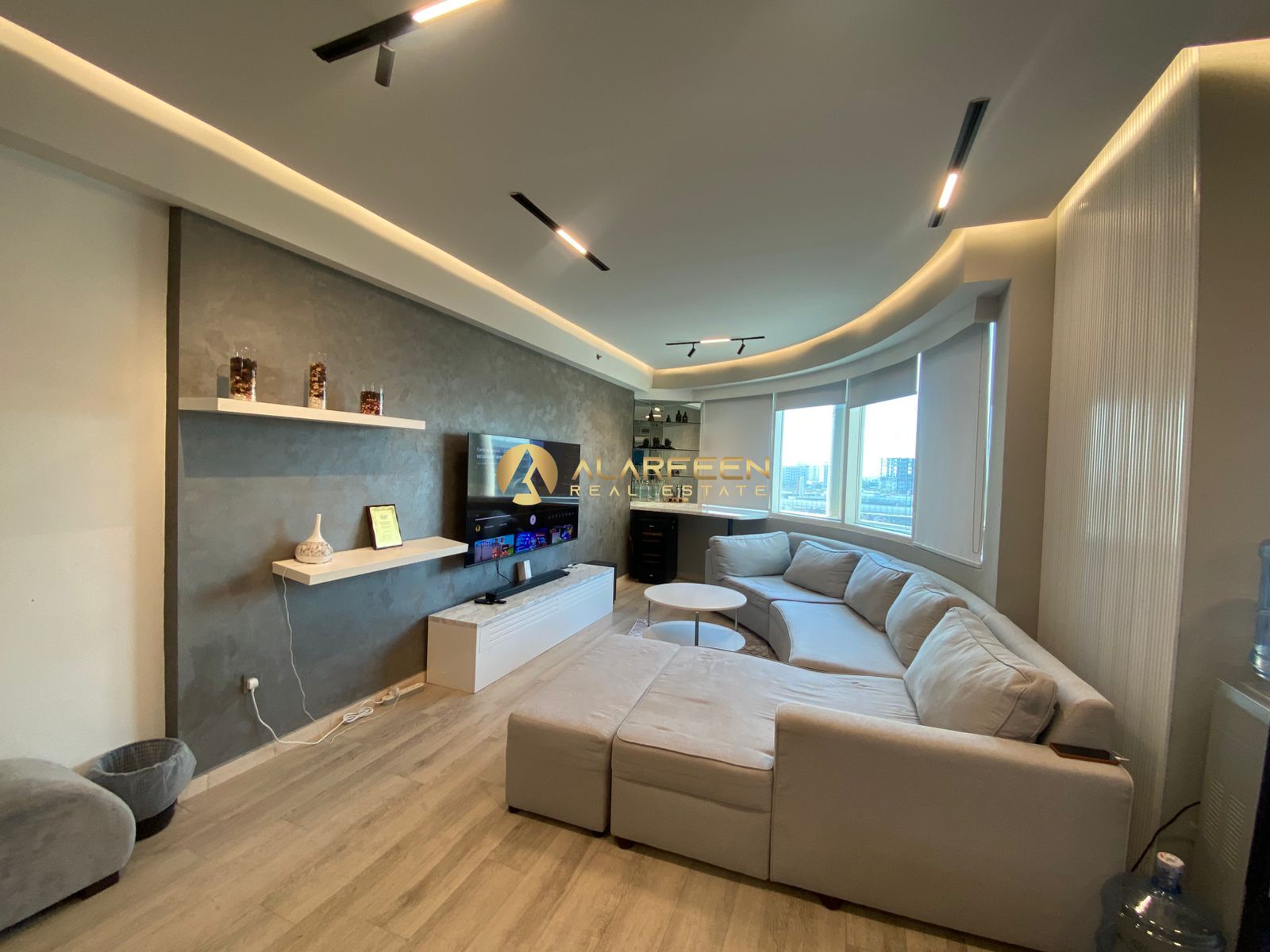 2 bhk | Fully Furnished | Community & Lake View