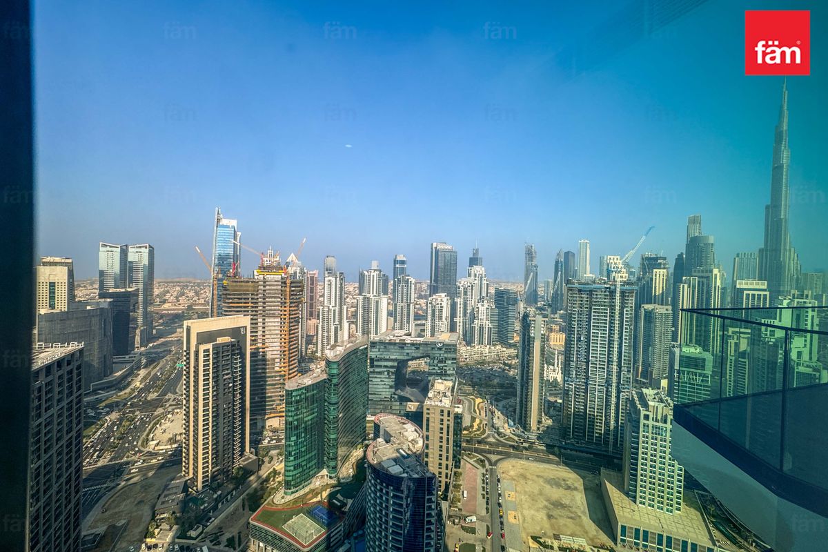 High Floor | Full Canal View | Upgraded Kitchen