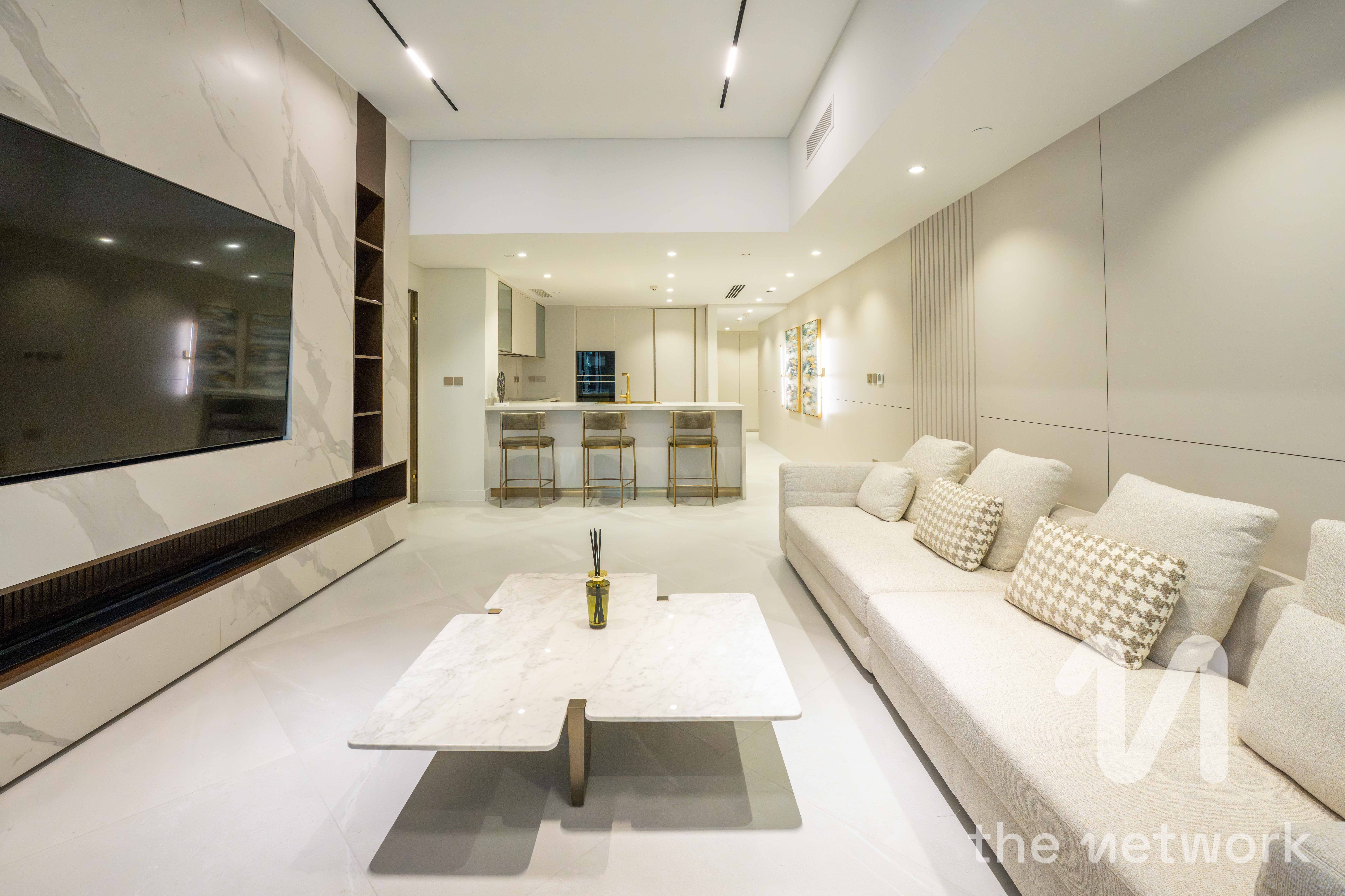 Best Upgraded Apartment | Brand New Reno | Turnkey