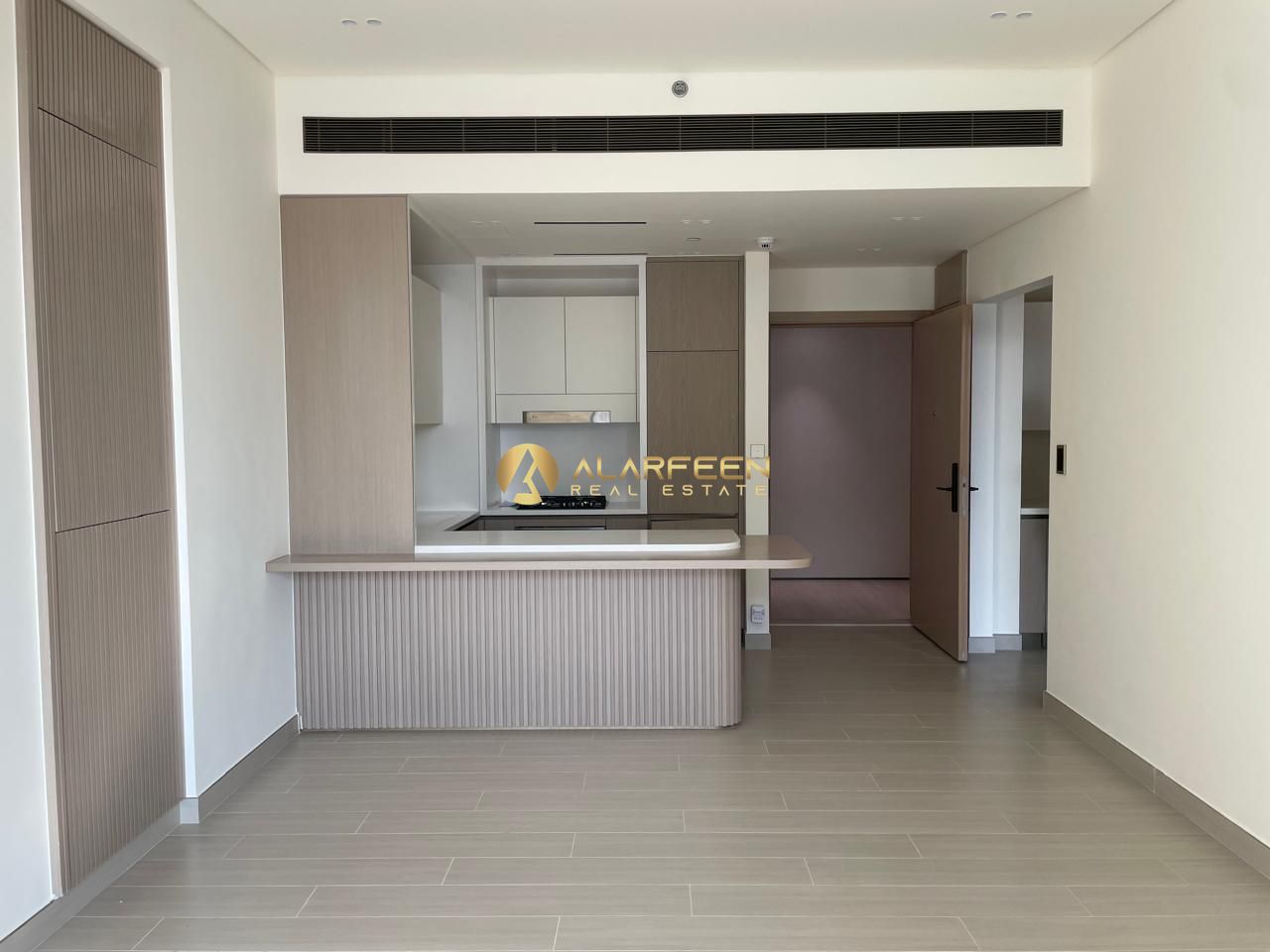 Luxury Smart Villa Feel | Huge Sunny Terrace | Prime Location