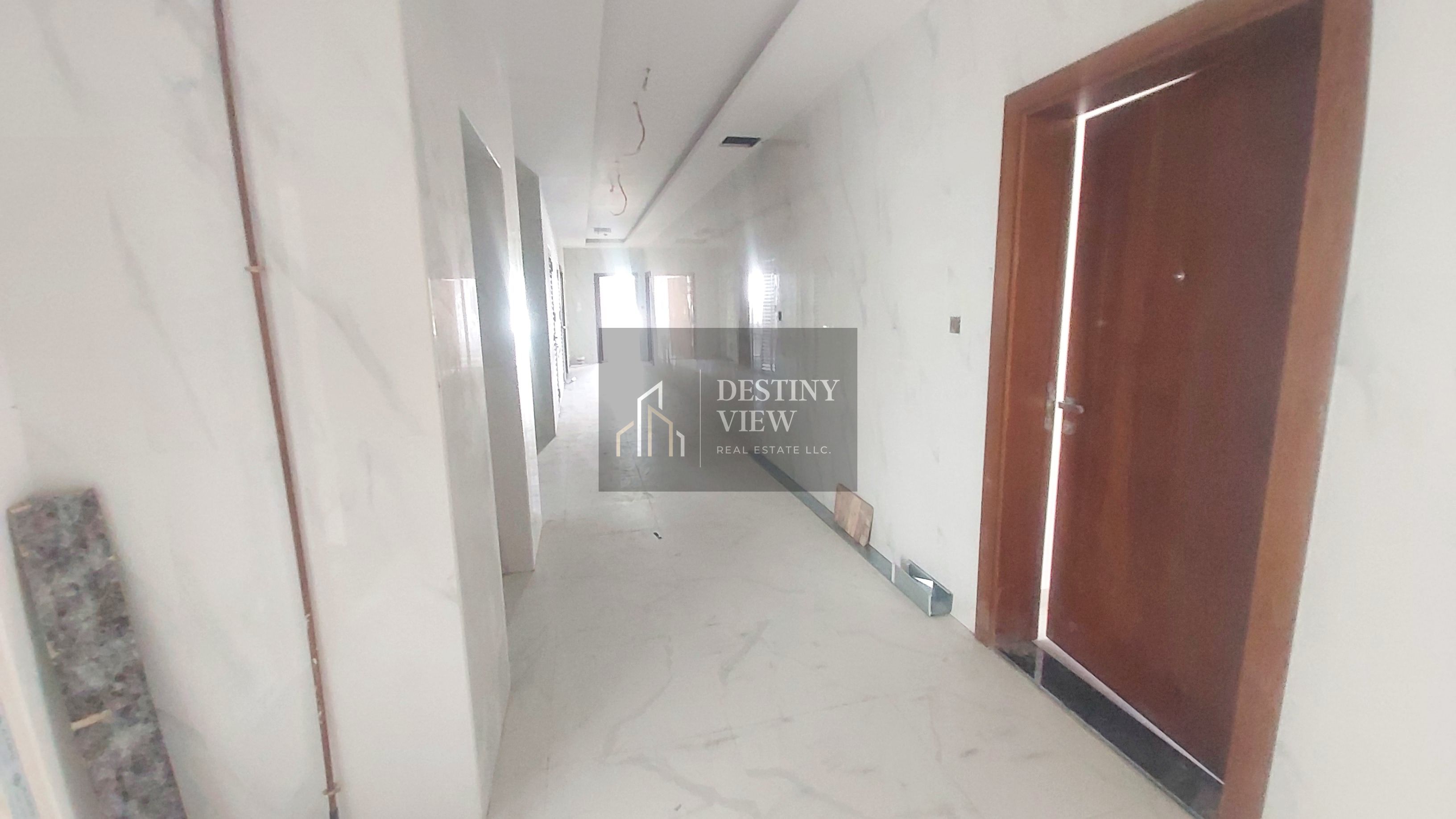 Iike brand new lavish 1bhk fully family Building