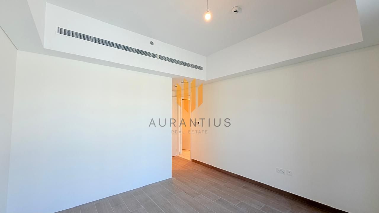Unfurnished | Park View | Vacant
