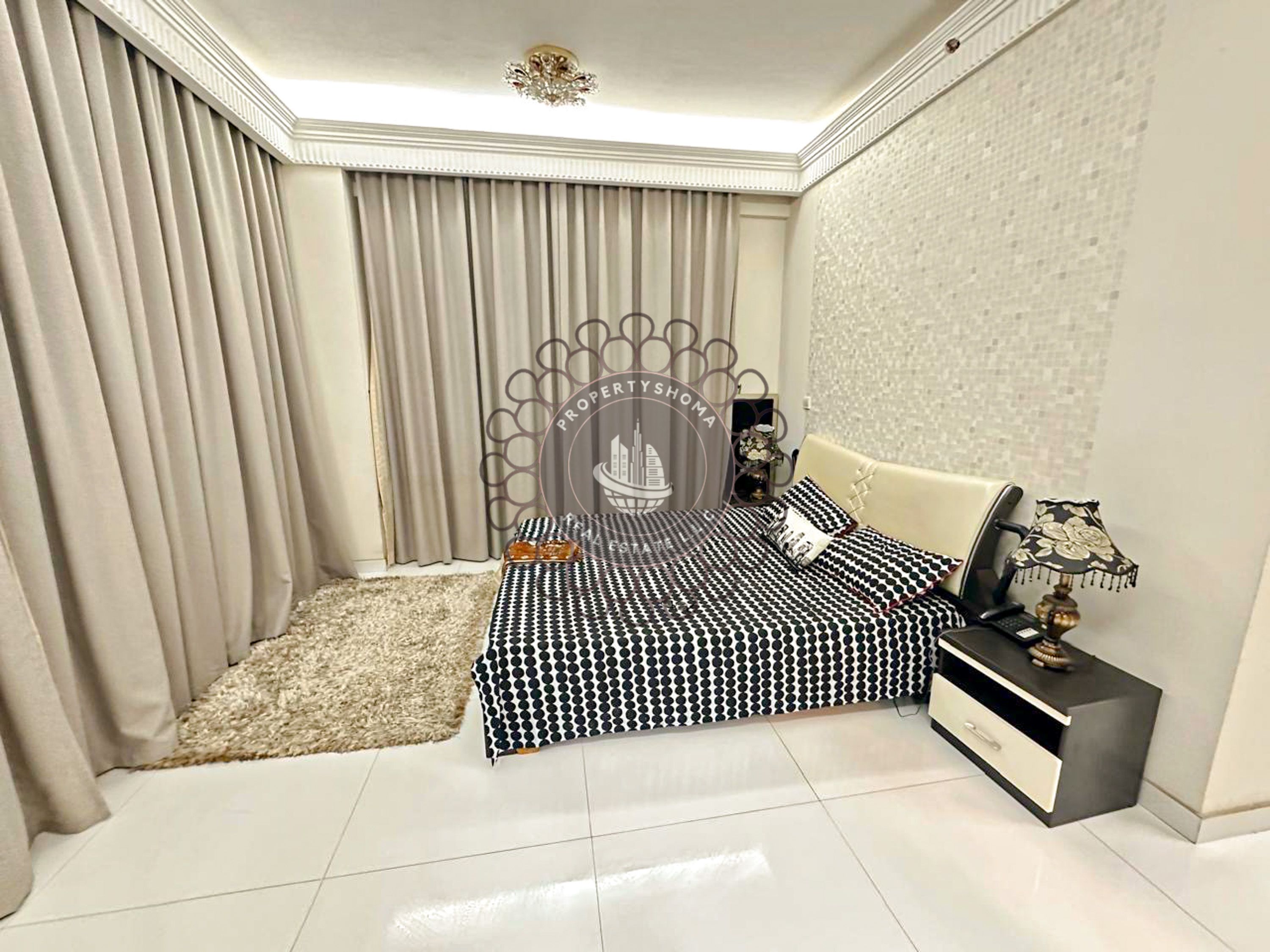Elegant Upgraded Two Bedroom With Maid room