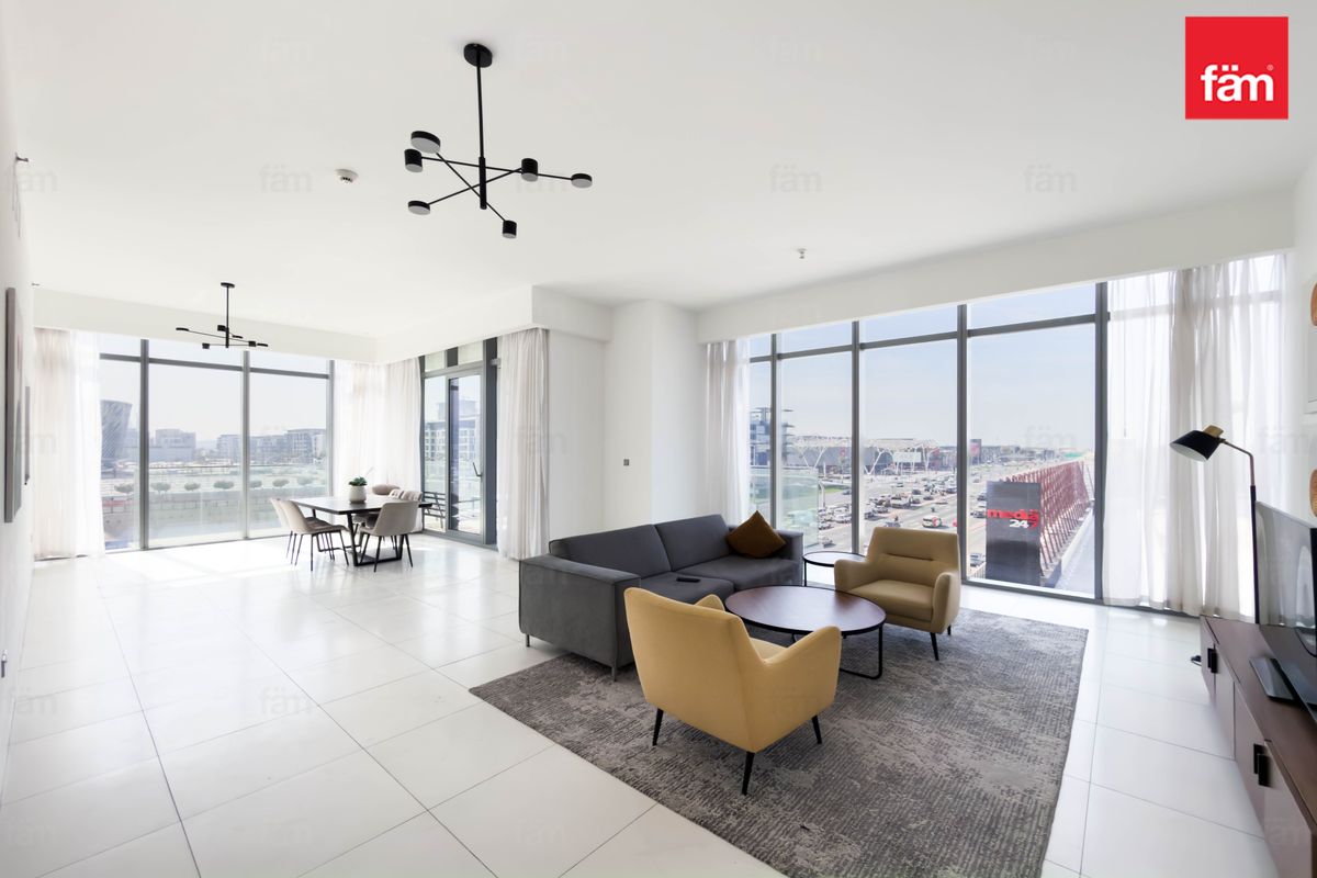 Burj And Sea Facing | Multiple Options | 3 Cheques
