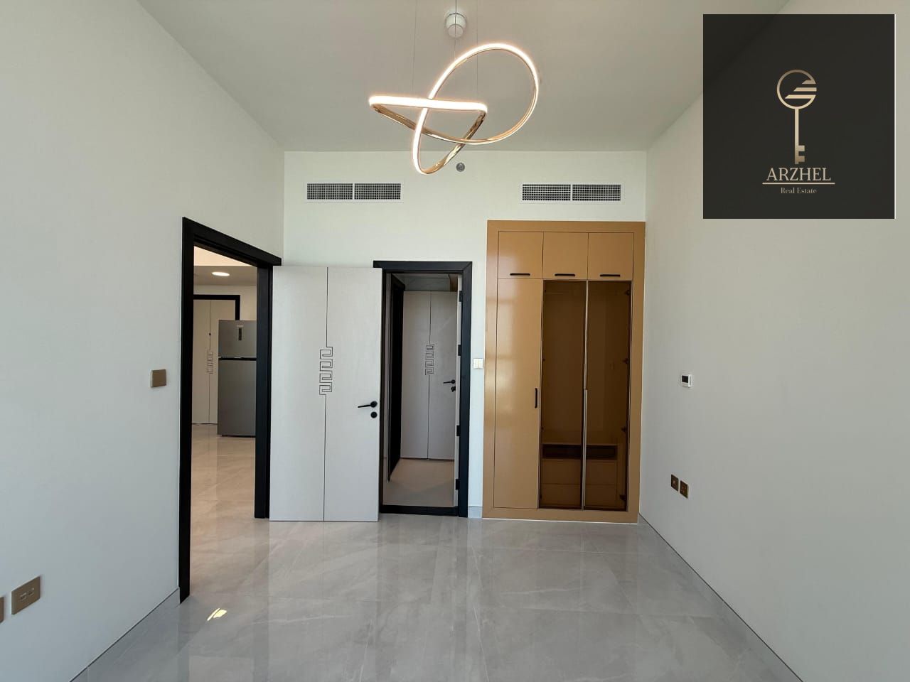 12 cheques | Semi furnished | Smart Home
