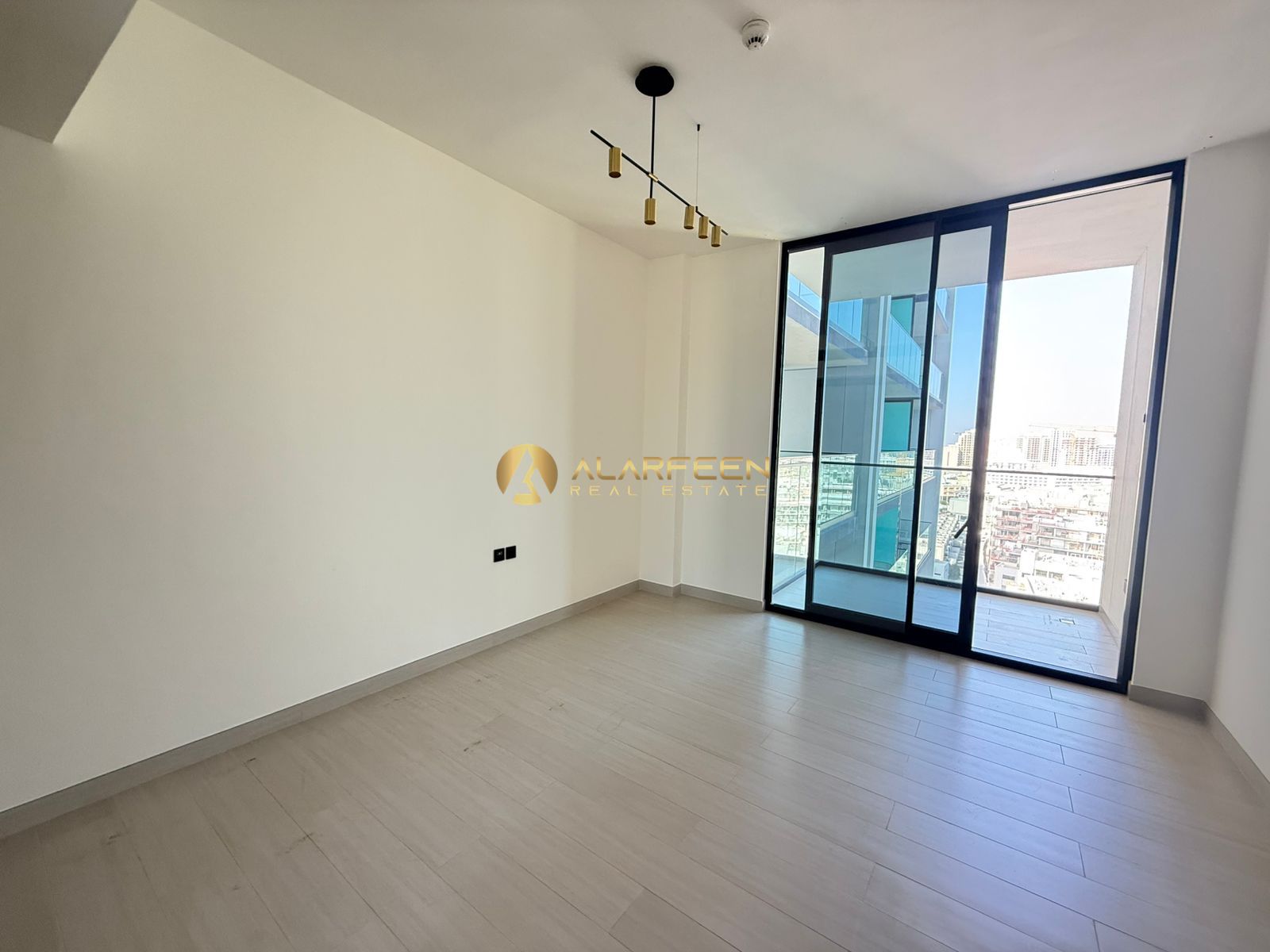 Sunlit Studio Overlooking the Pool | Ready to Move