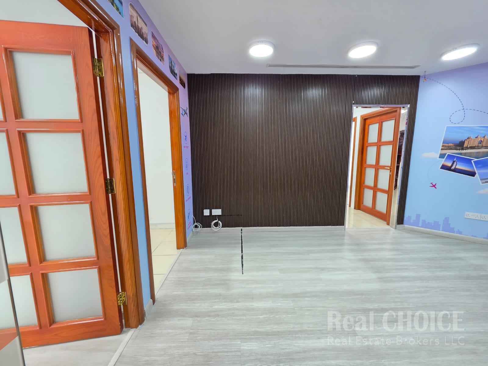 PRIME LOCATION | READY TO MOVE OFFICE FOR RENT