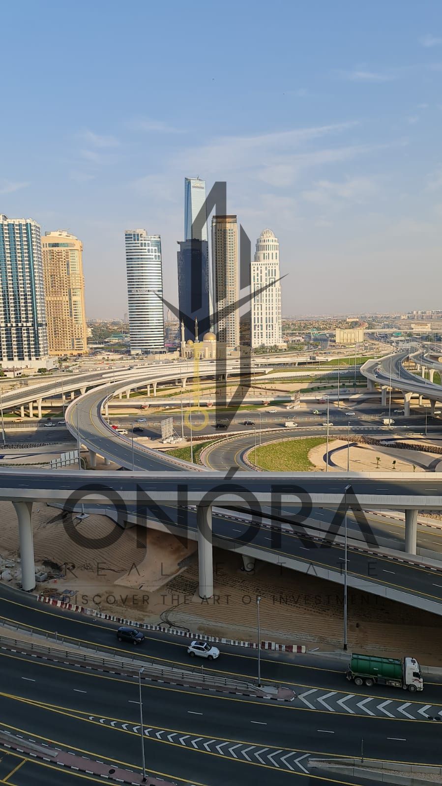 1 BR APARTMENT FOR ANNUAL RENT | MANCHESTER MARINA – DUBAI MARINA