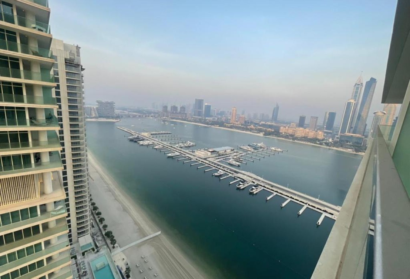 Sea view | Furnished | Vacant Soon