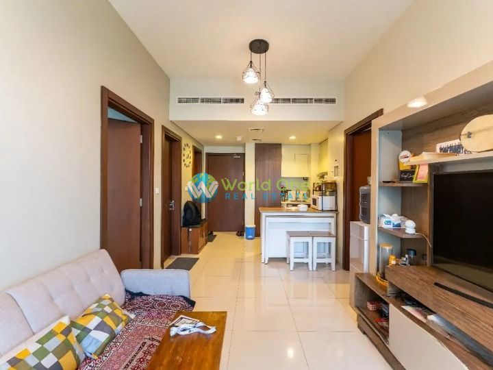 Canal View | Elegantly Furnished | Higher Floor