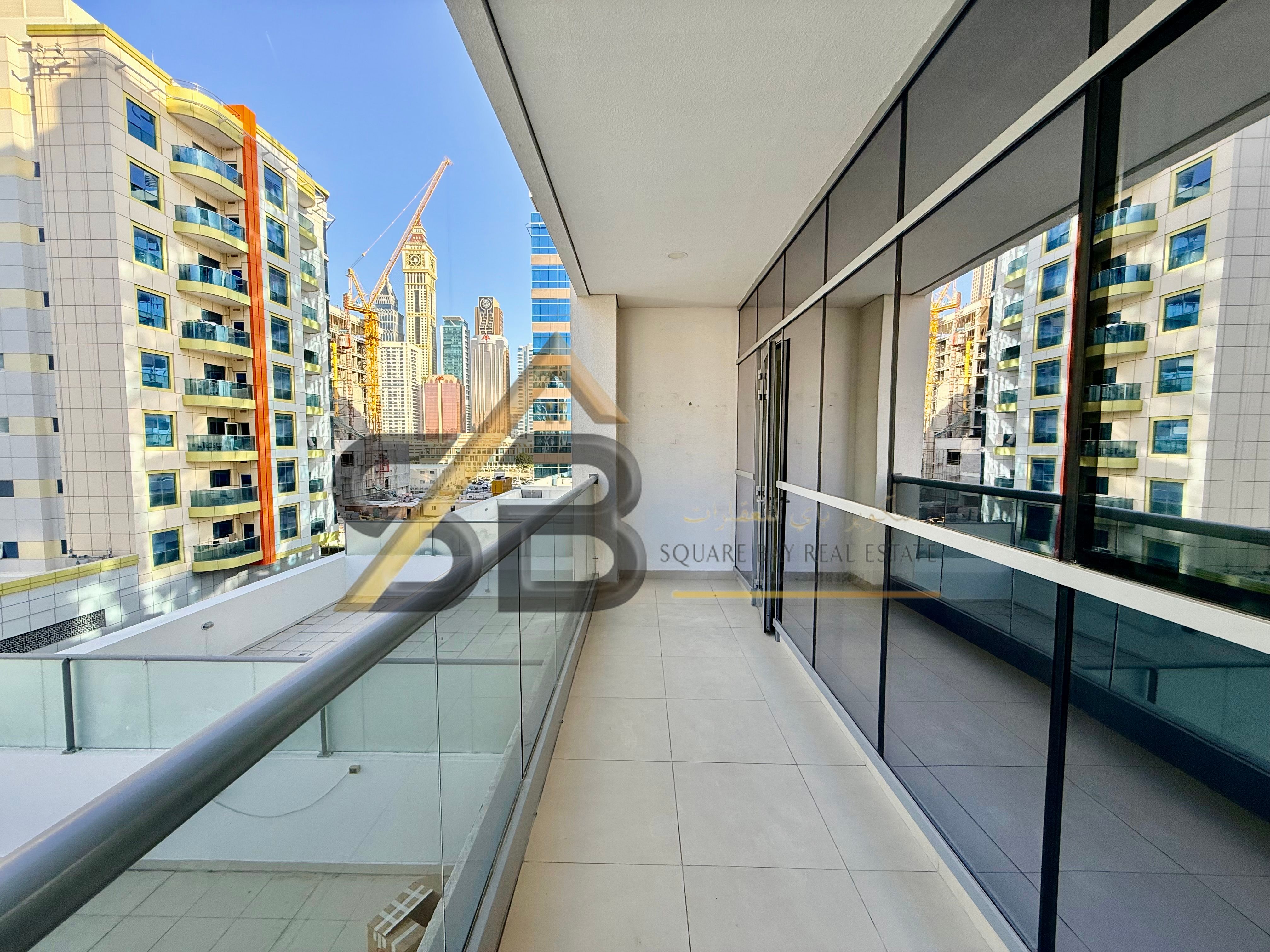 Extra Spacious 1 Bedroom Hall Big Balcony Master Room Full Facilities Behind SZR