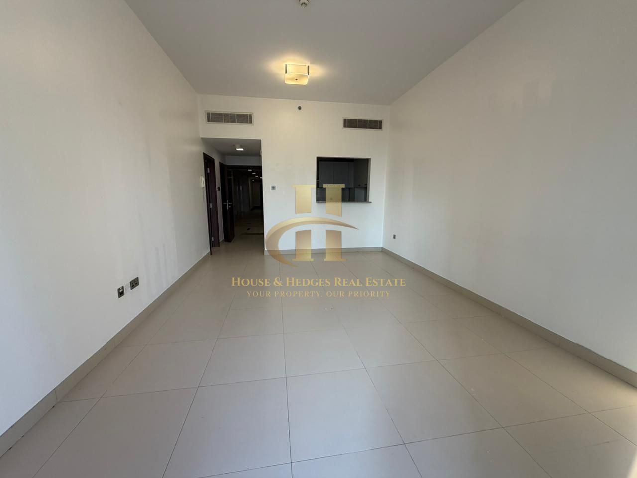 Ready To Move | Spacious Unit | Marina View