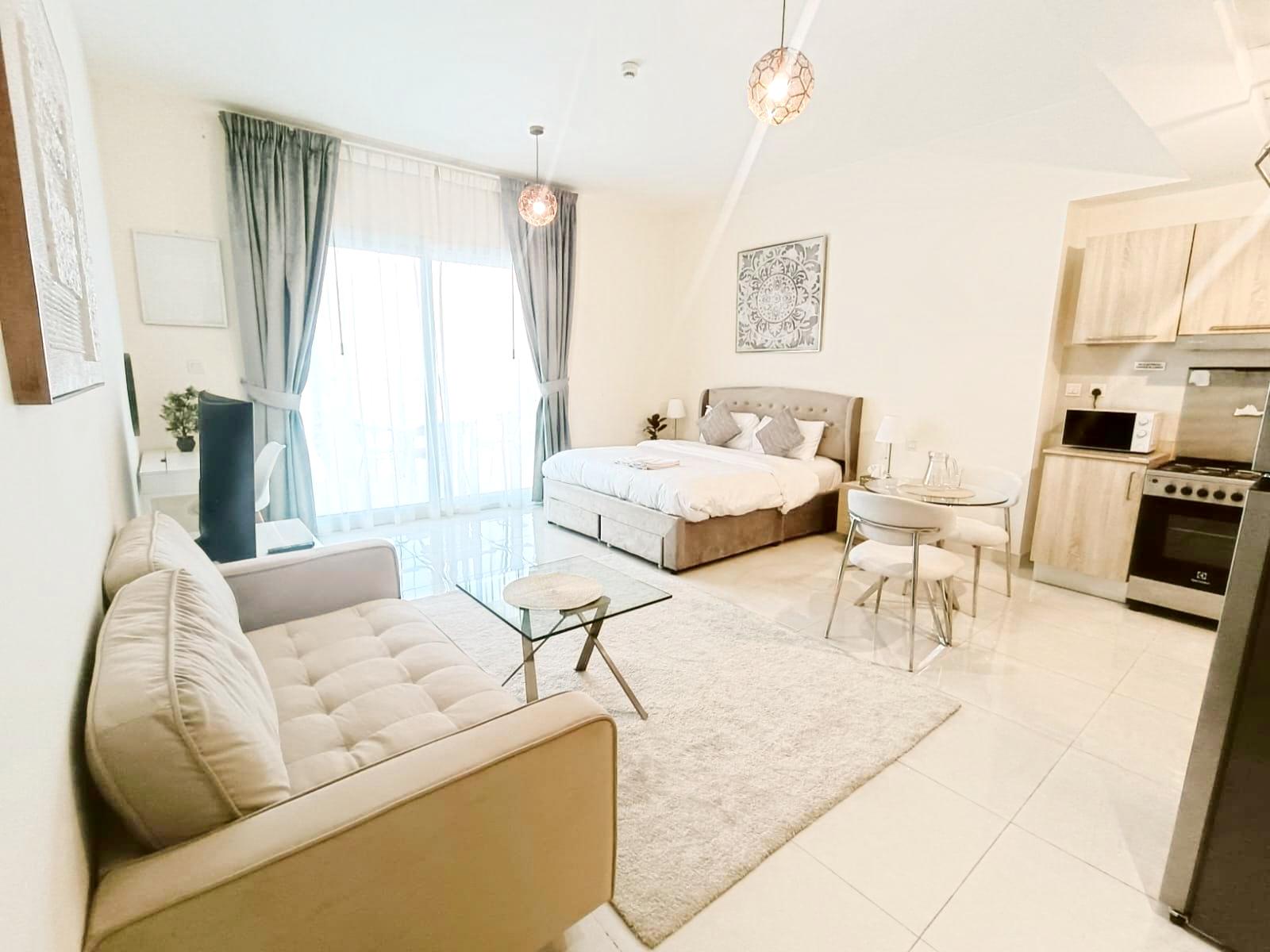 Zero commission | High-Floor Studio in Business Bay | Prime Location