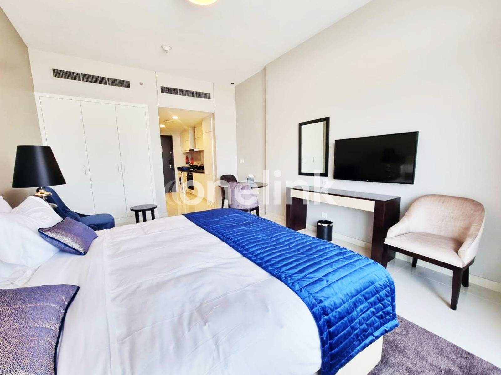 Studio for Resale | Furnished | Investors Deal | Bright Lay Out