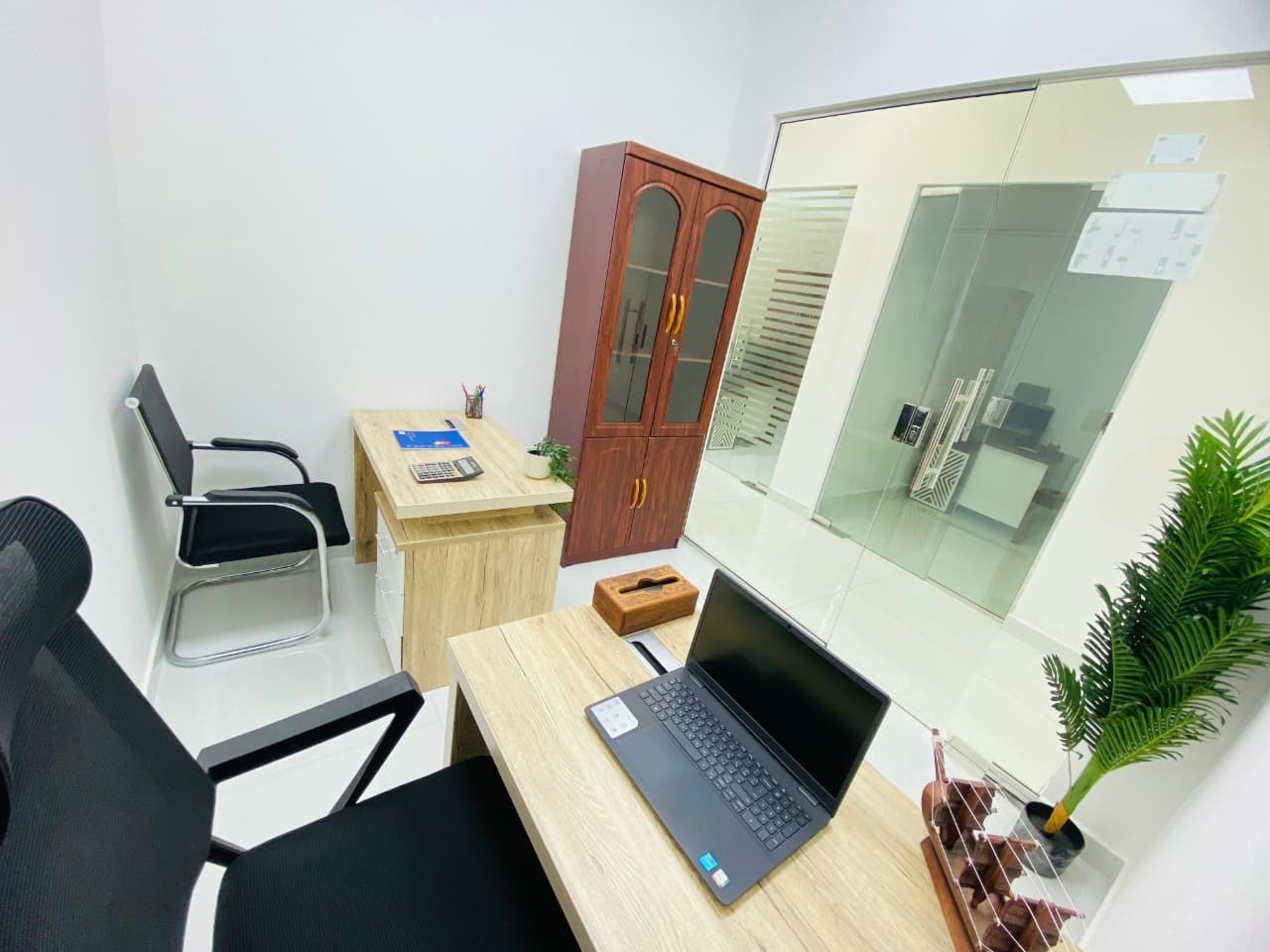 Stylish office space with free Dewa, Wi-Fi & chiller|0% commission