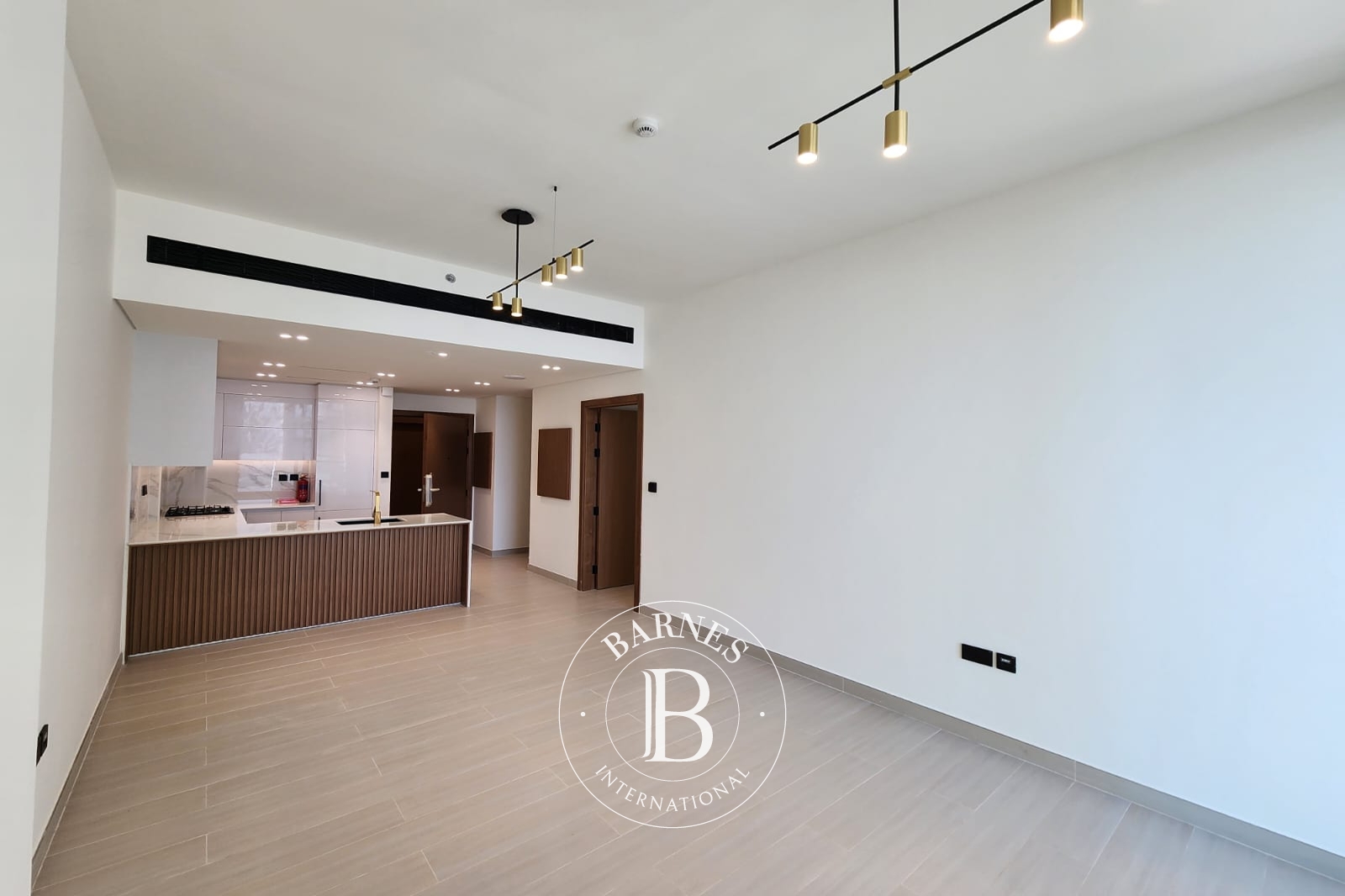 Modern 1BR|Spacious|Fitted Kitchen|Skyline View