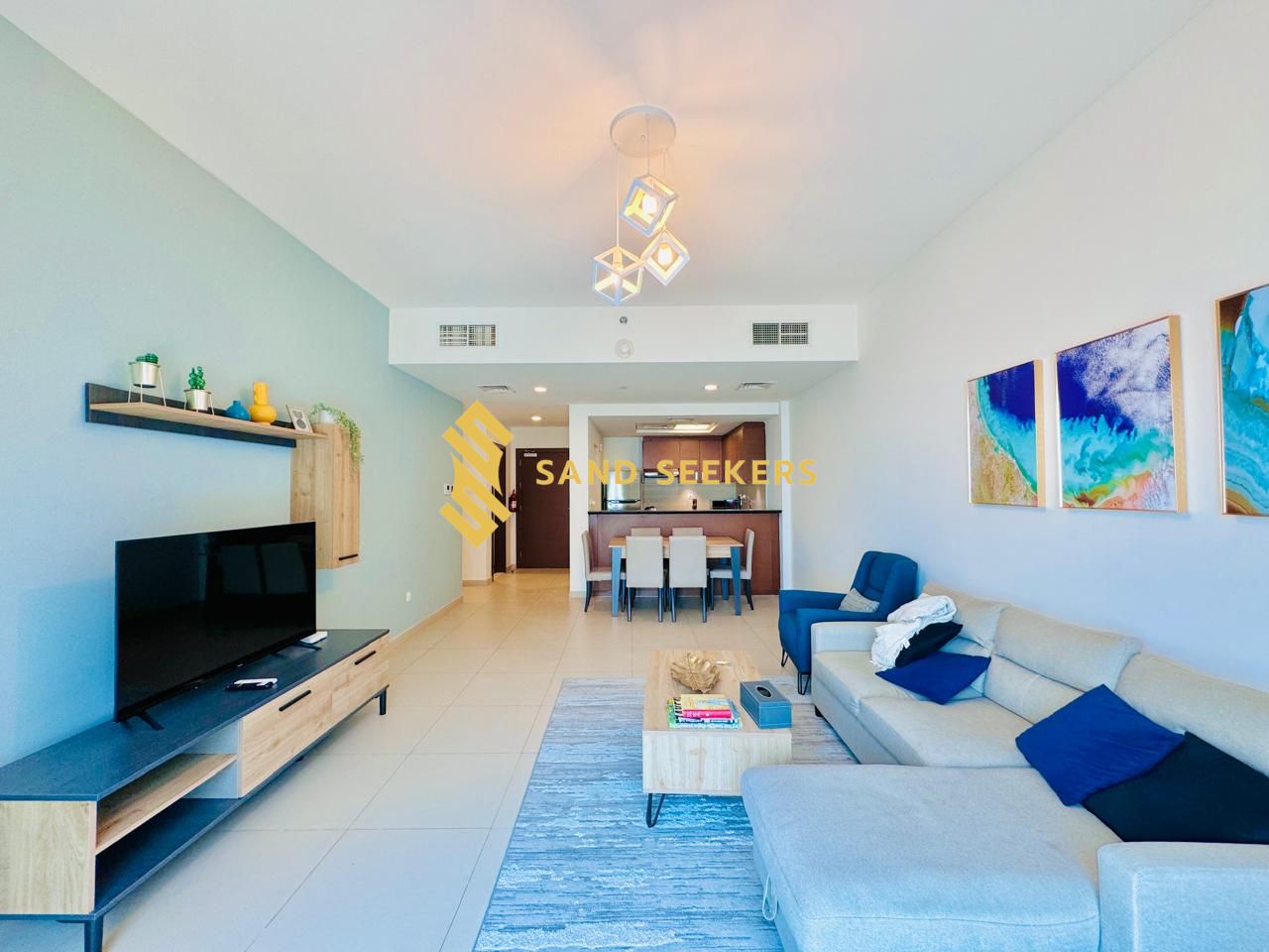 Ready To Occupy ! Fully Furnished ! Posh Area