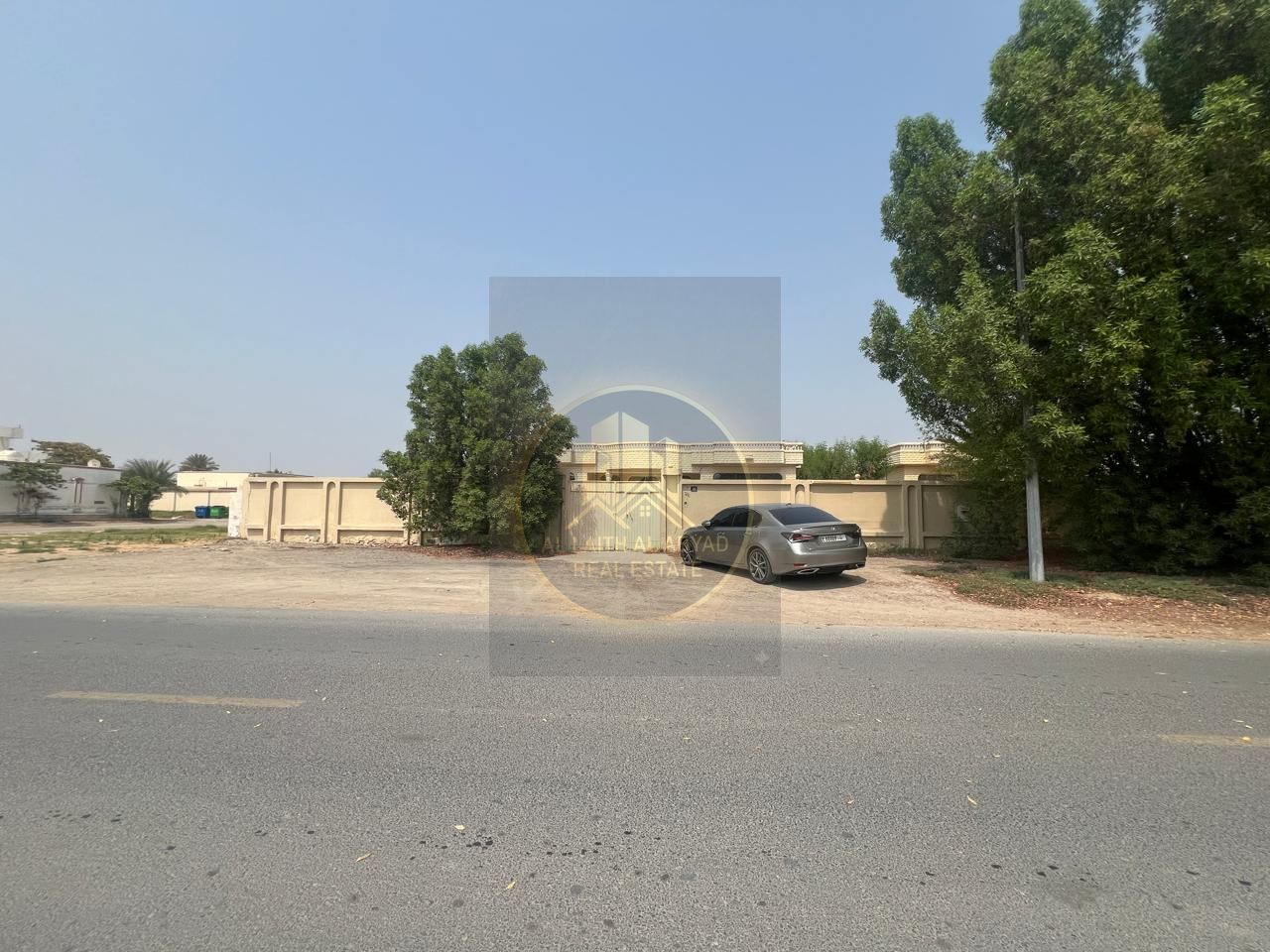 For Sale: House in Al Ghafia – Sharjah A great opportunity to own a house on a large plot in a prime, well-connected location.