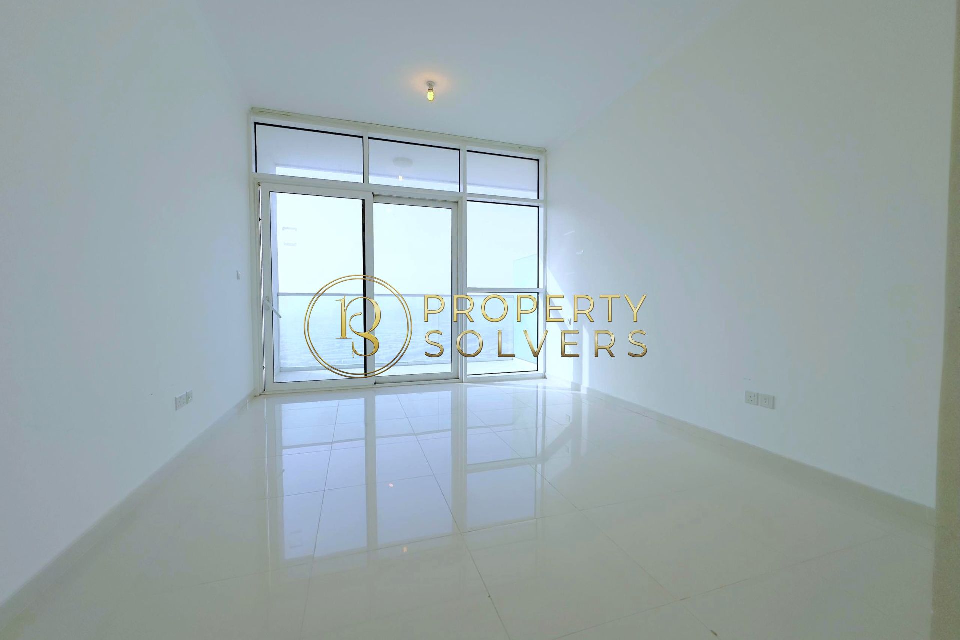 Spacious Unit | Big Balcony | Very Accessible