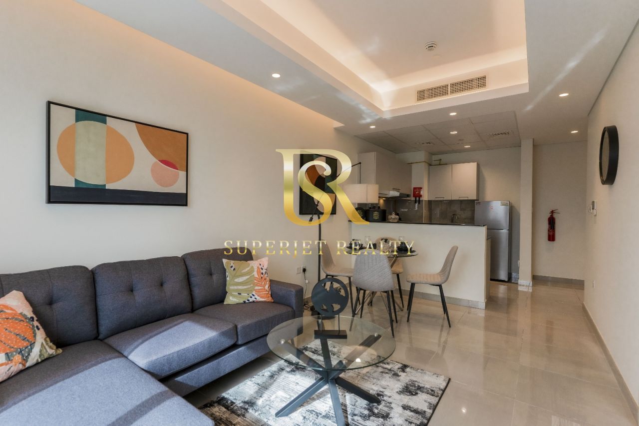 1BR Unfurnished Apartment in Nad Al Sheba First – 72,000