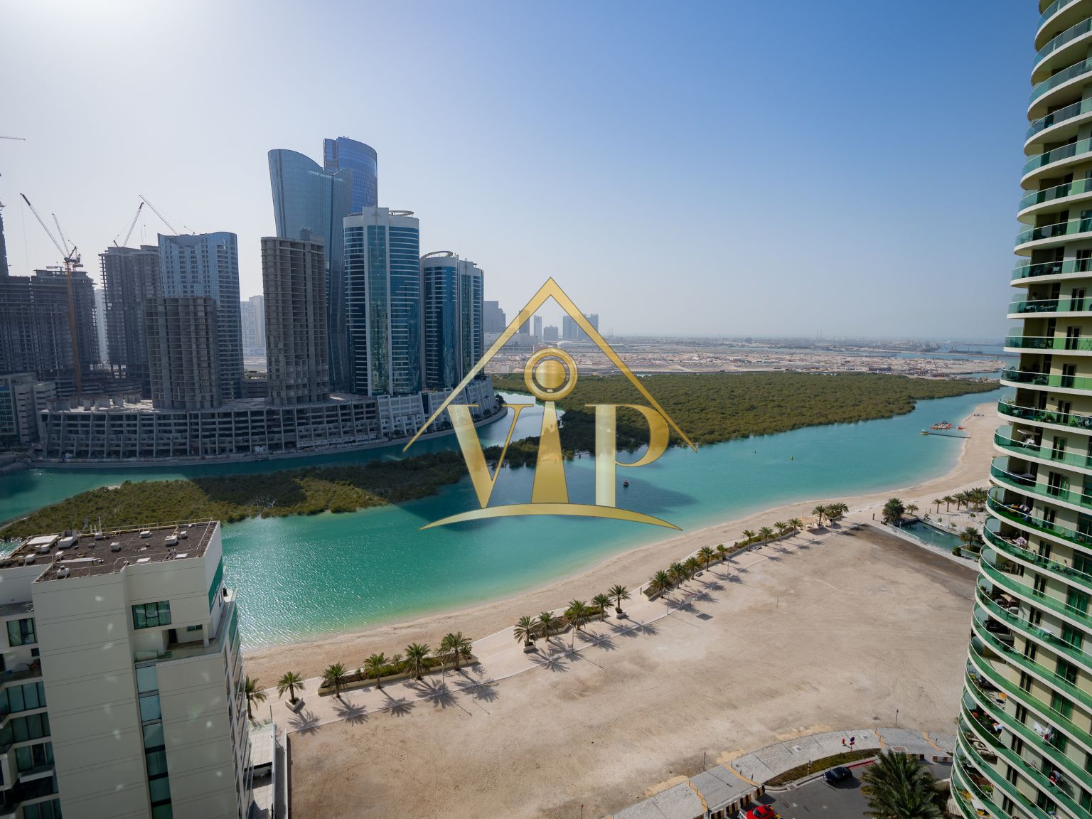 Fully Furnished | Full Mangrove and Pool View | Overlooking the Sea | Massive Layout | Closed Kitchen