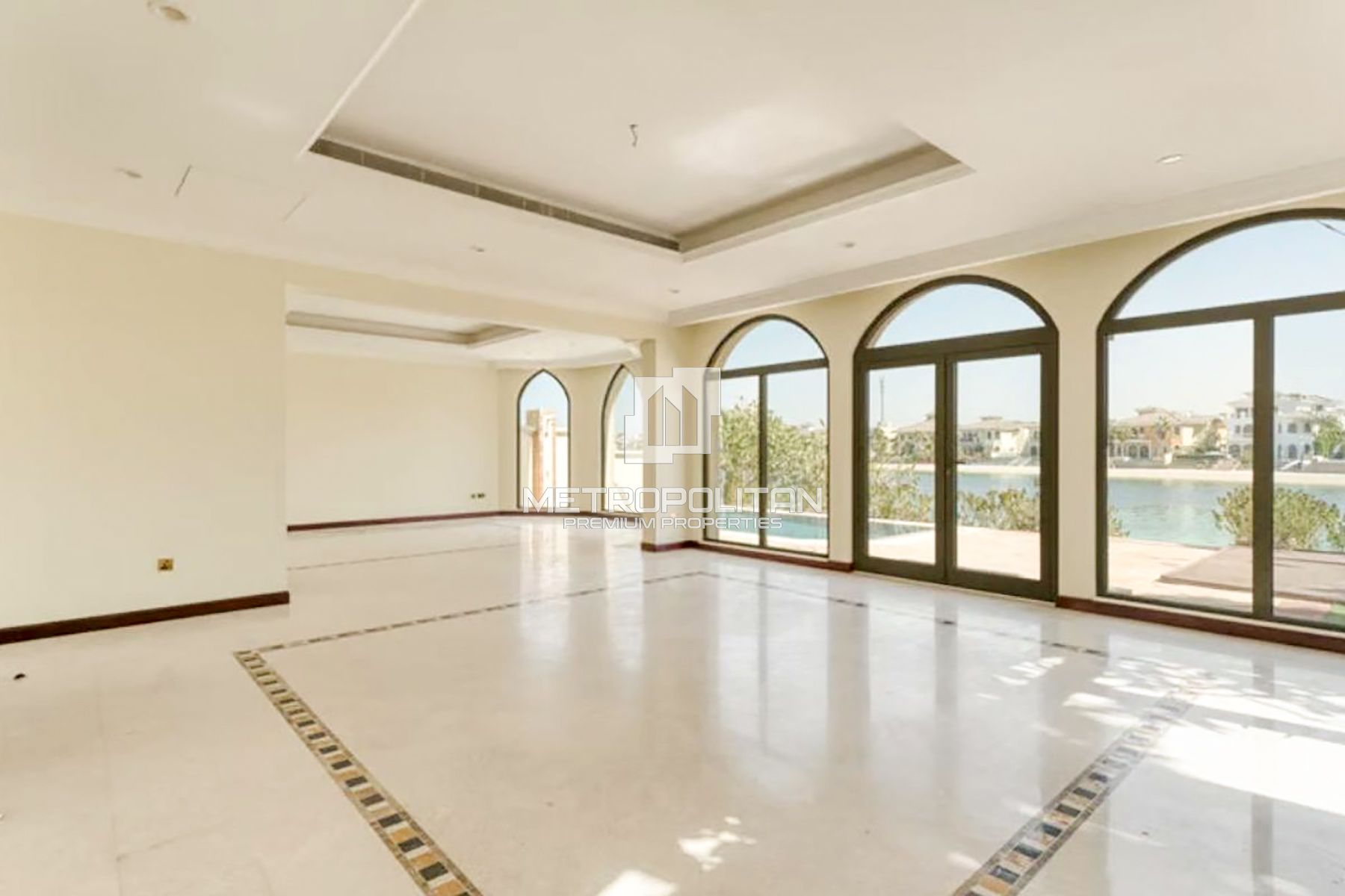 Spacious | High Number | Stunning Atlantis View