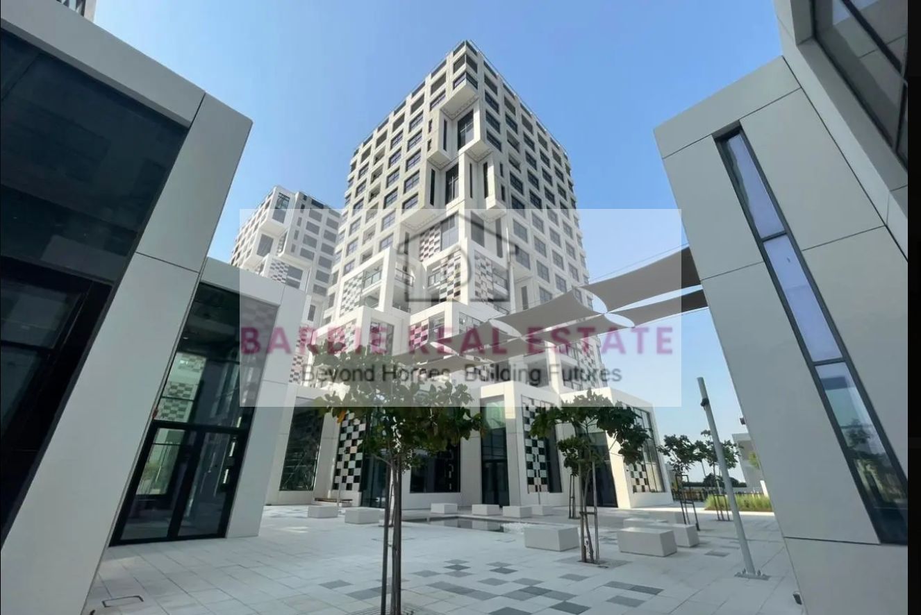 Hot Deal! Spacious 1BR Apartment for Sale, Freehold, High ROI