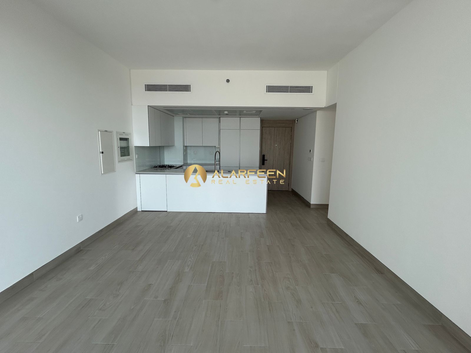 Fitted Kitchen | Spacious 3Br | Brand New
