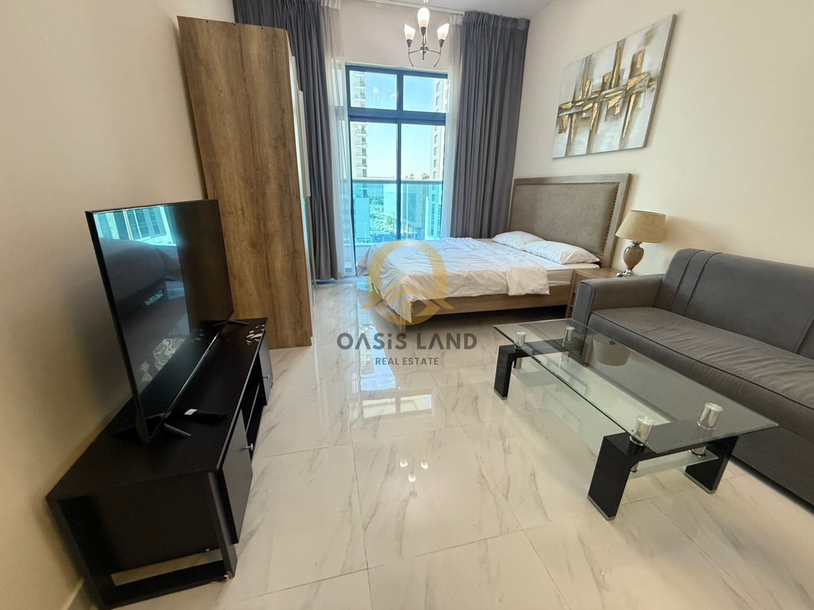Fully-Furnished , Prime Location, Flexible Cheque